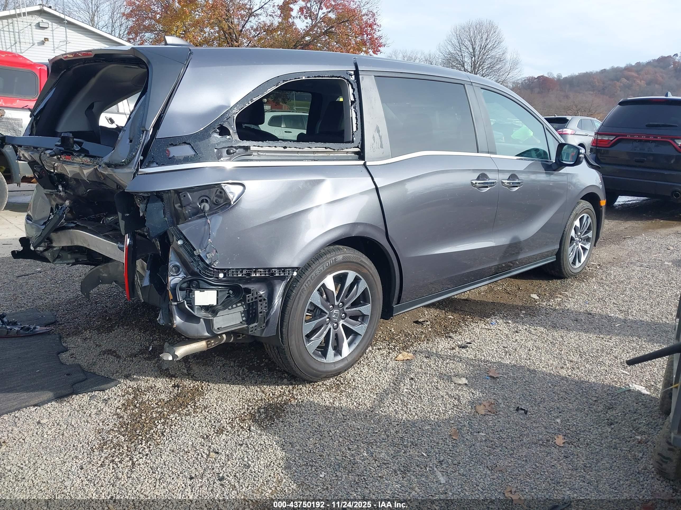 HONDA ODYSSEY image 4