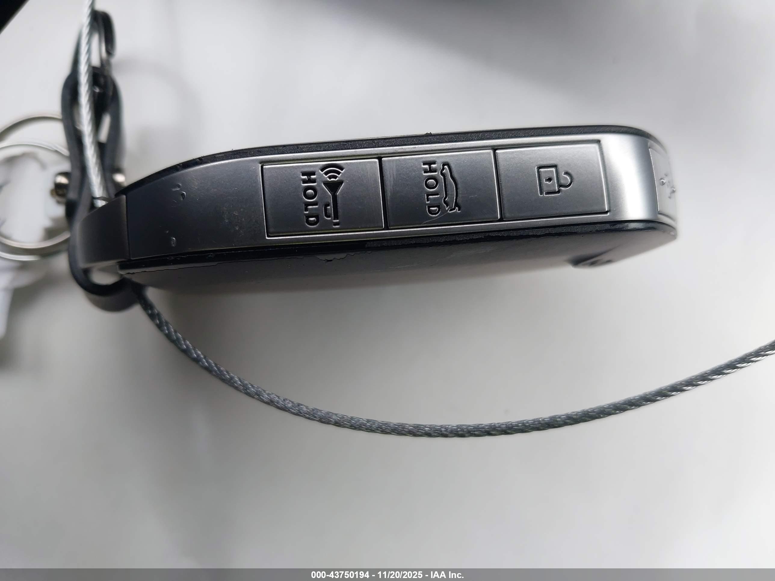 KIA K4 image 11