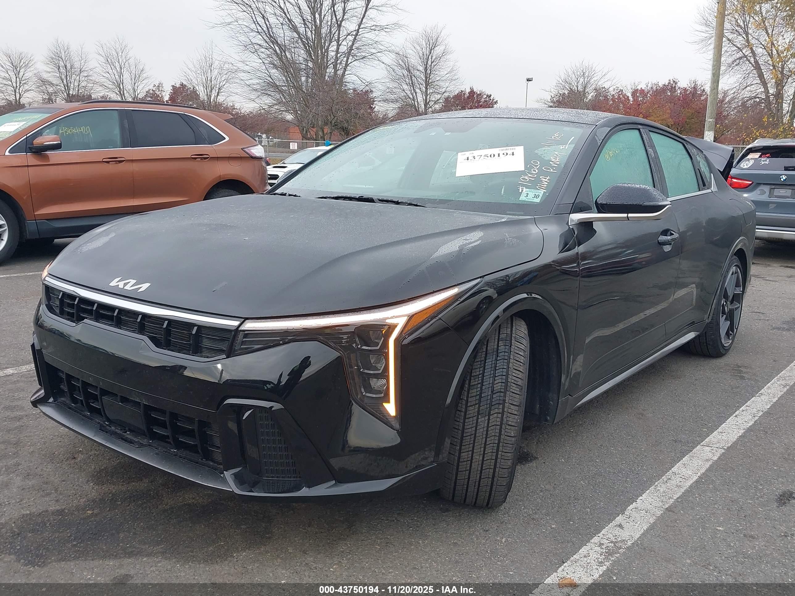KIA K4 image 2