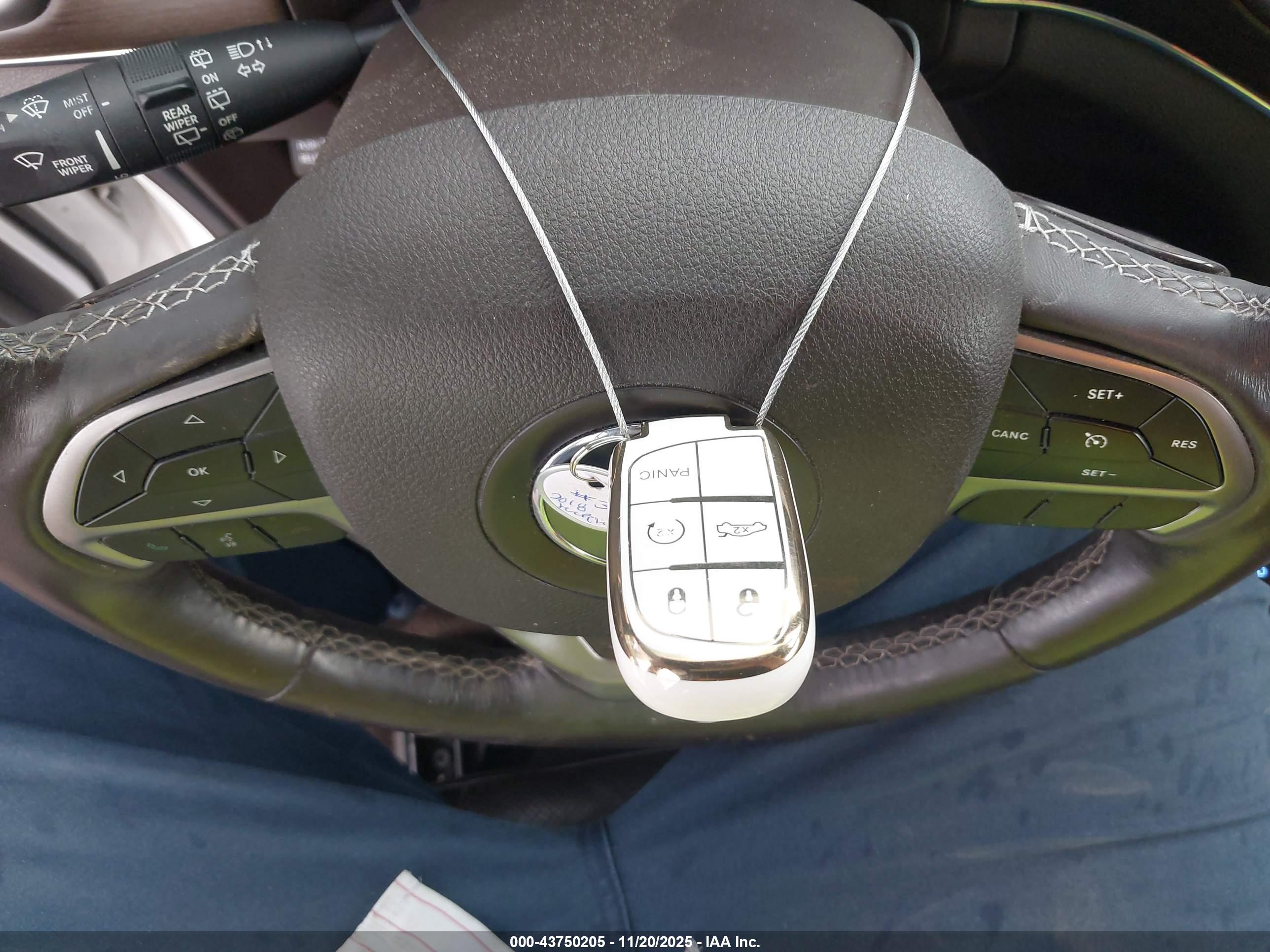 JEEP GRAND image 11