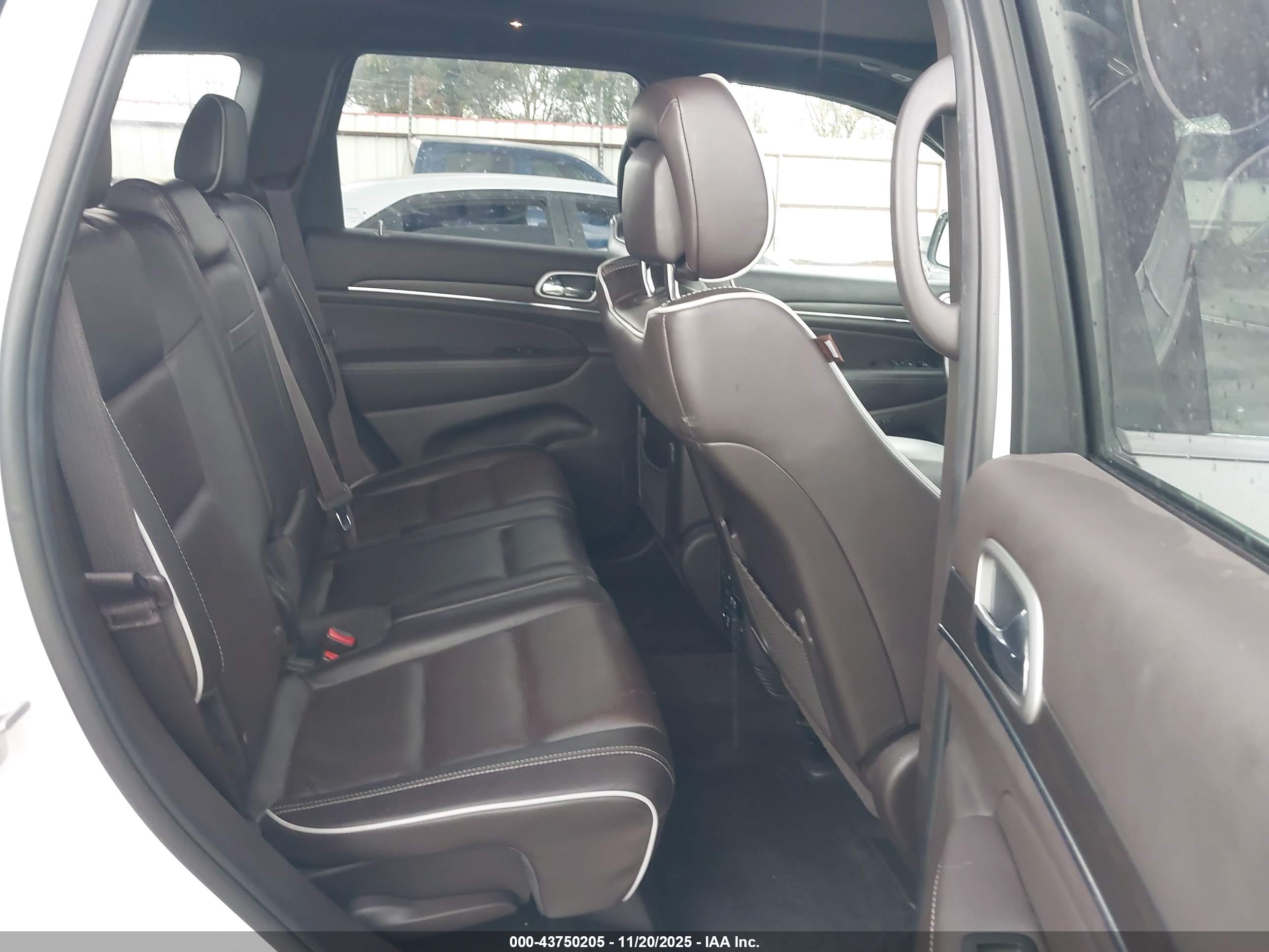 JEEP GRAND image 8