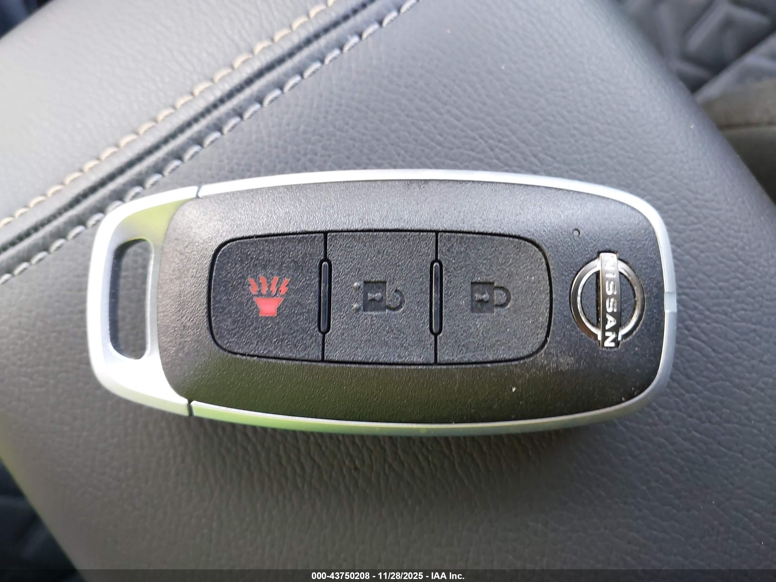 NISSAN KICKS image 11