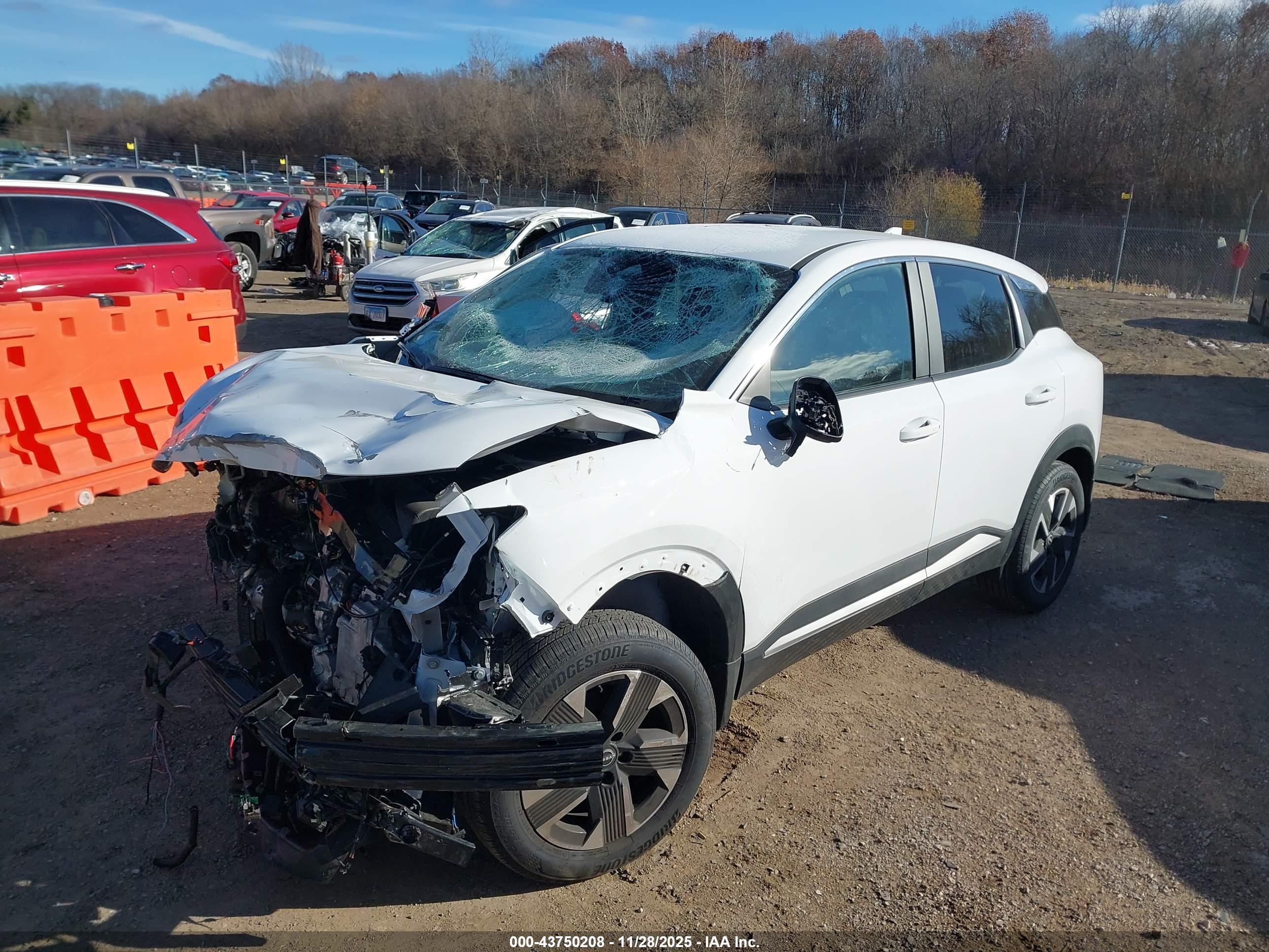 NISSAN KICKS image 2