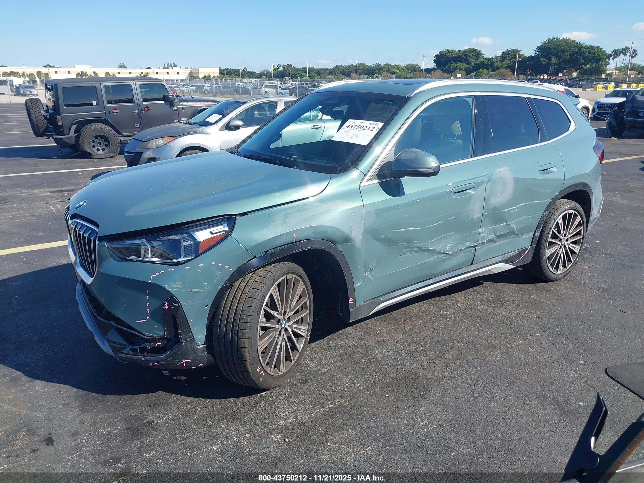 BMW X1 image 2