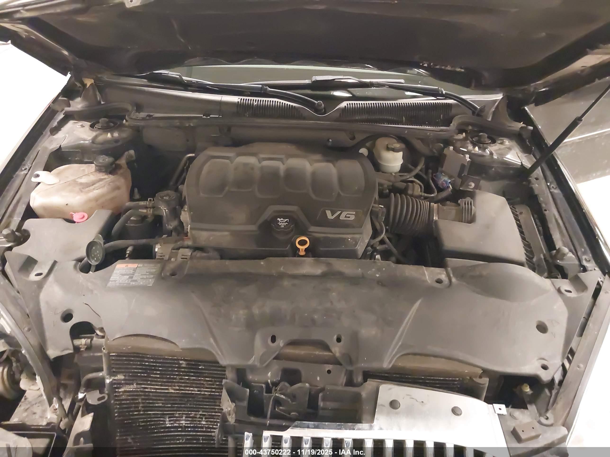 BUICK LUCERNE image 10