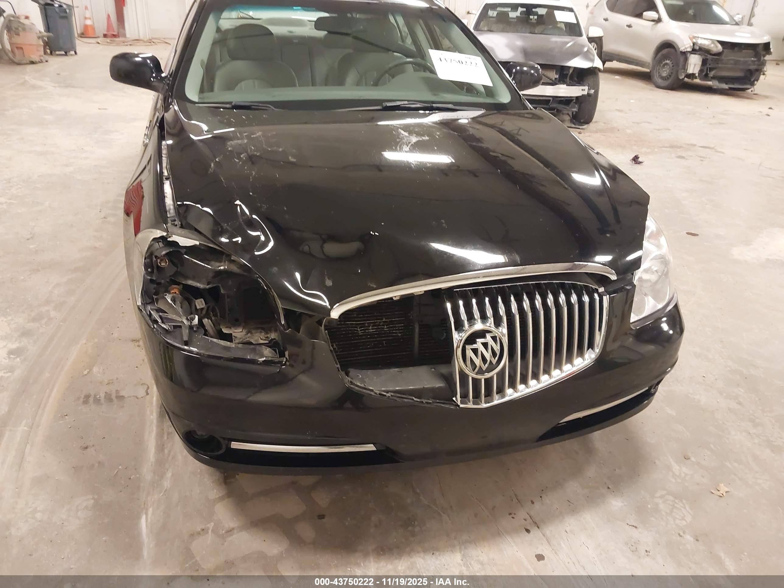BUICK LUCERNE image 6