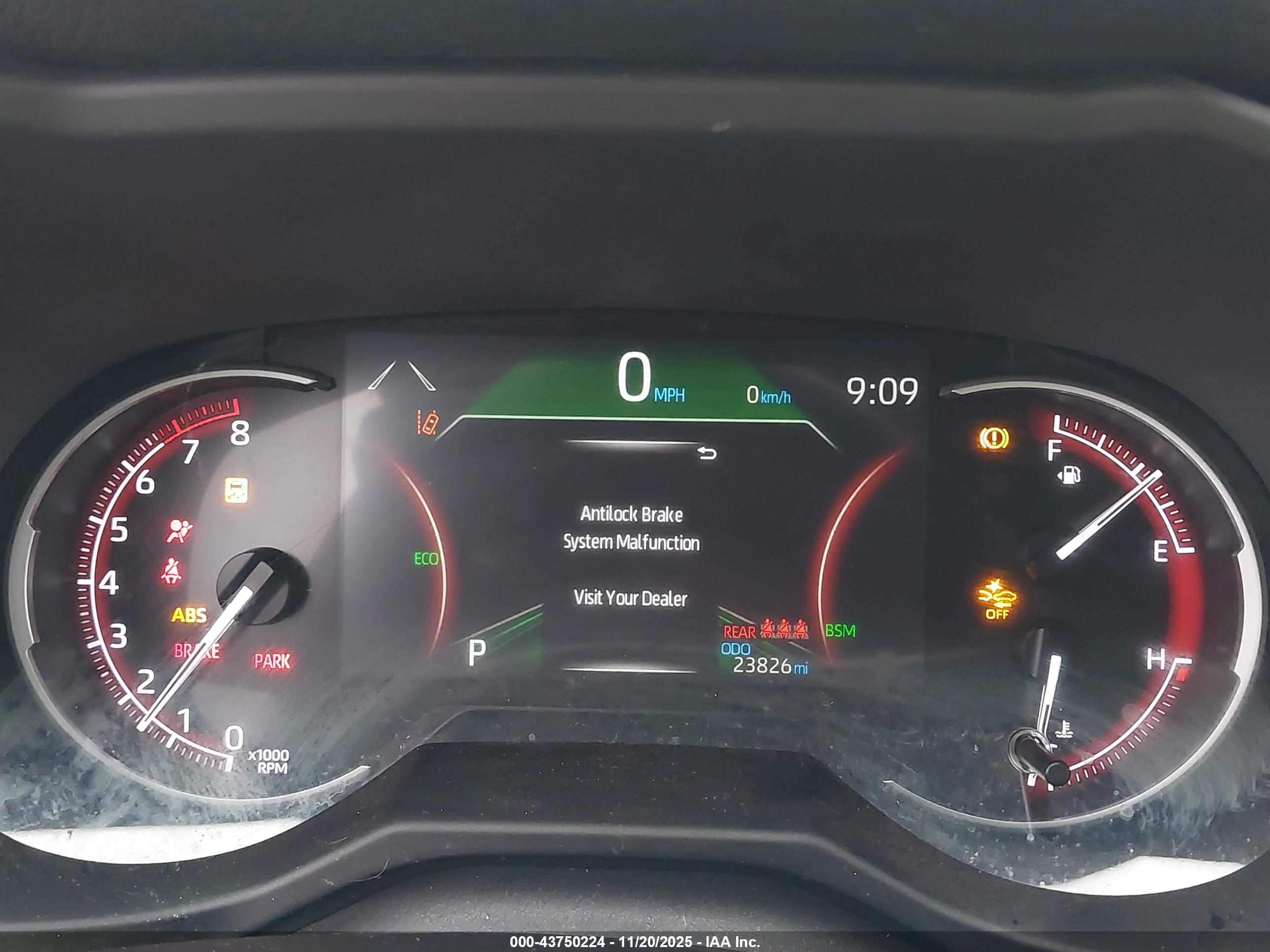 TOYOTA RAV4 image 7