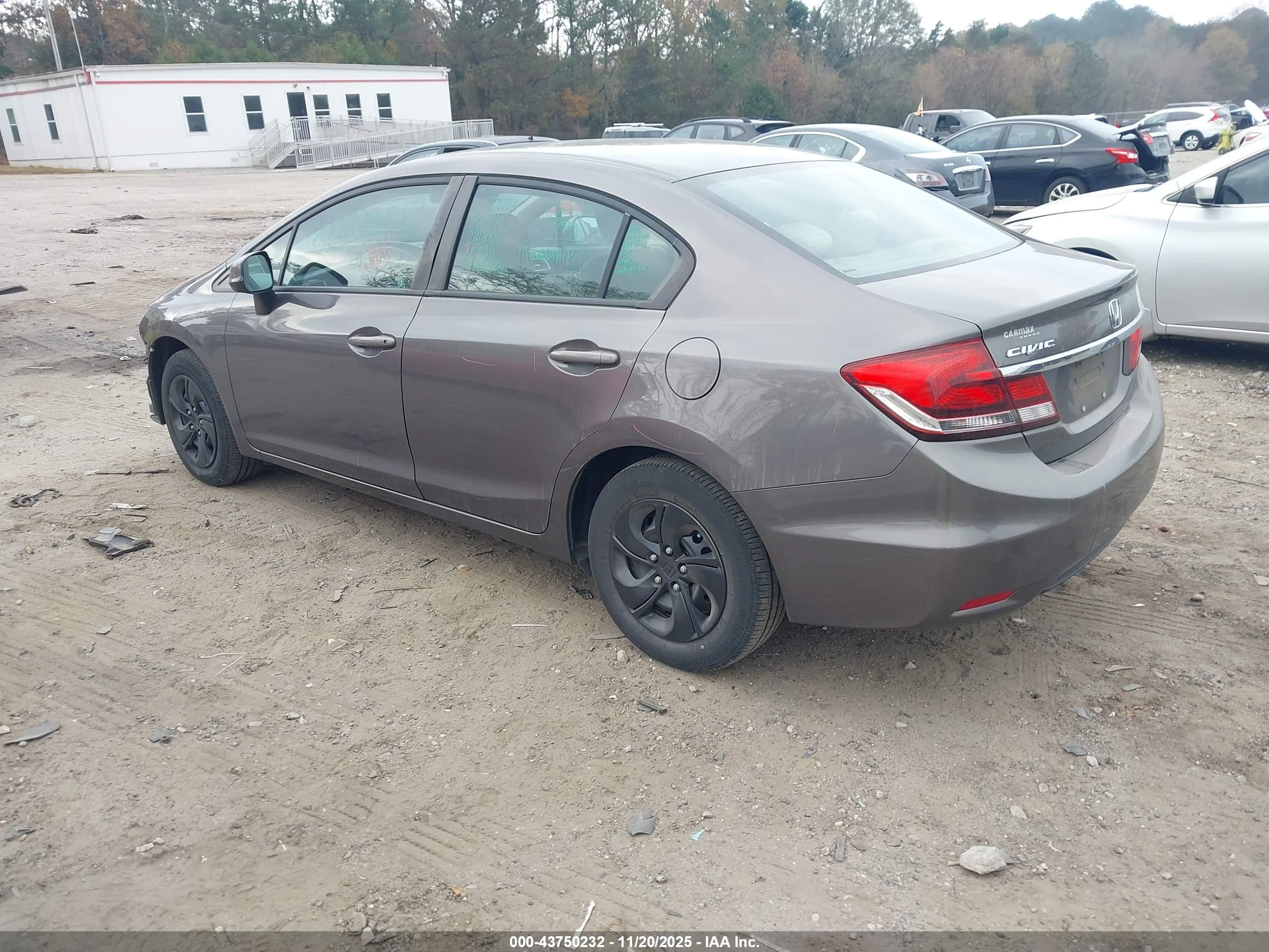 HONDA CIVIC image 3