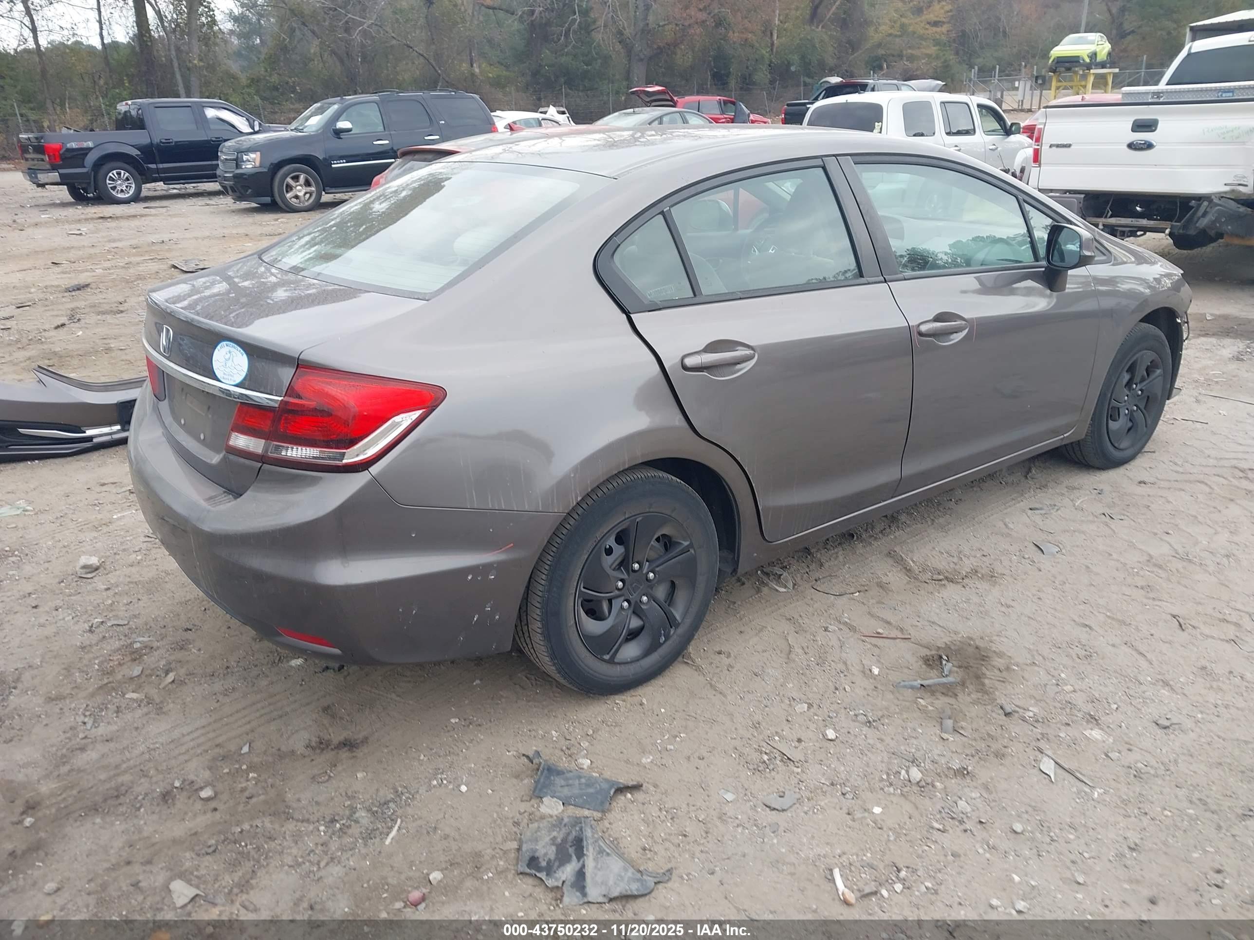 HONDA CIVIC image 4