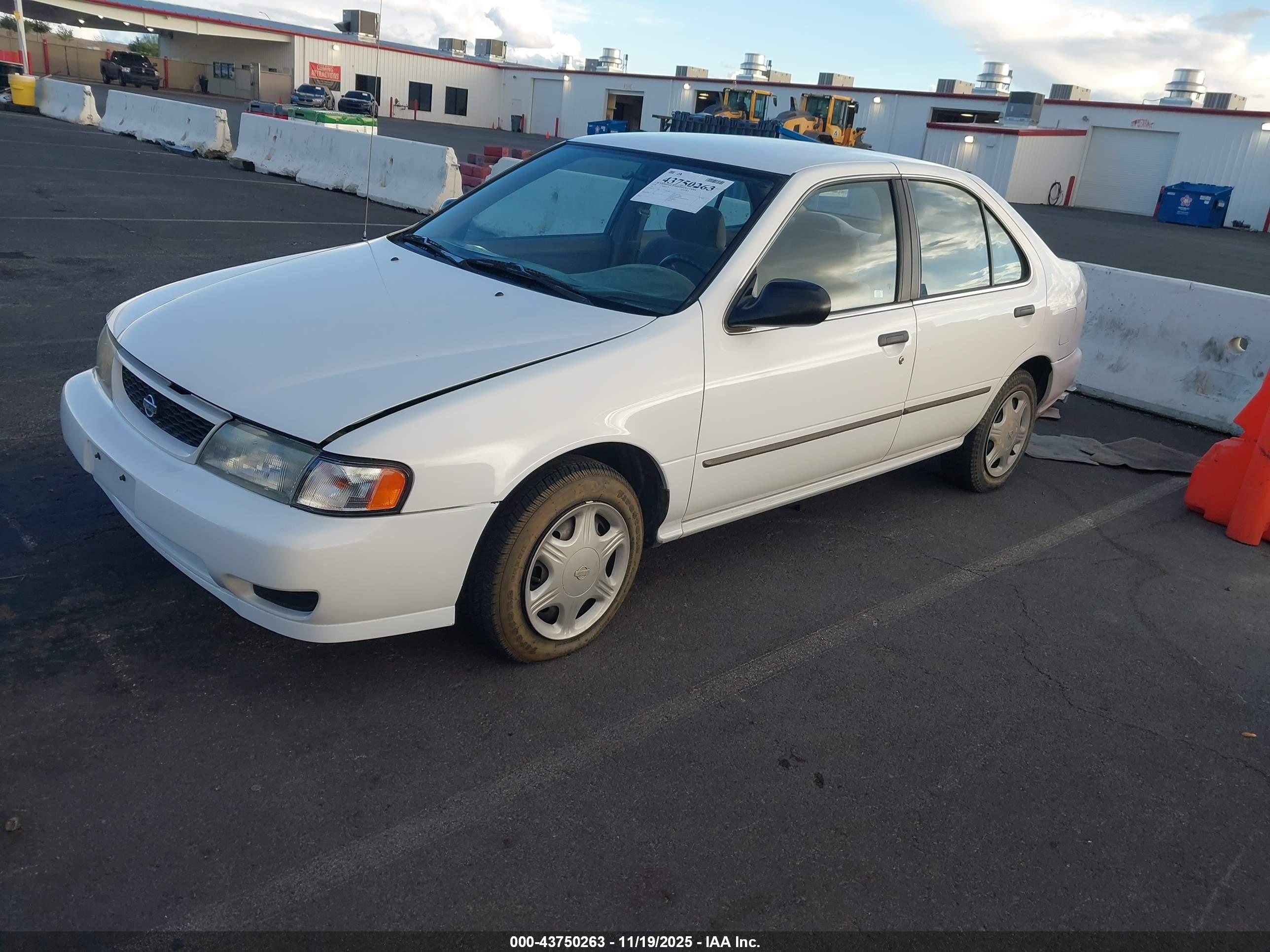 NISSAN SENTRA image 2