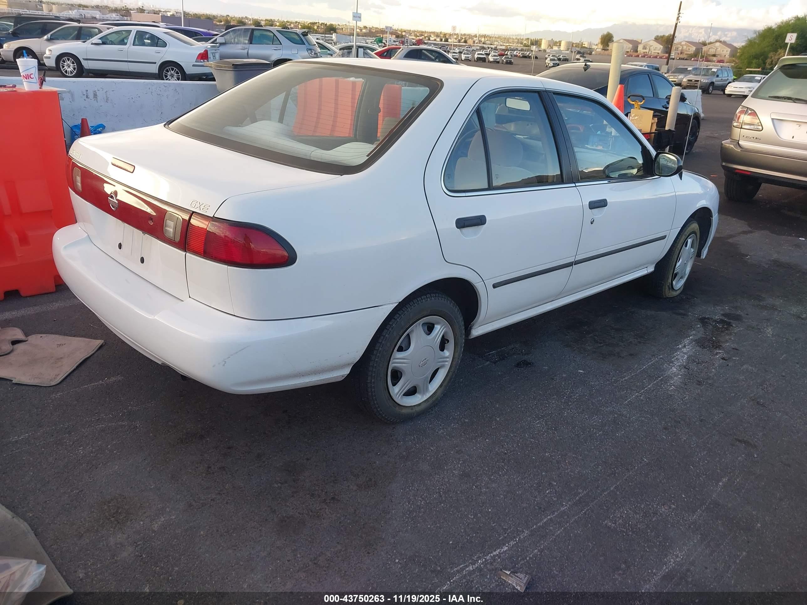 NISSAN SENTRA image 4