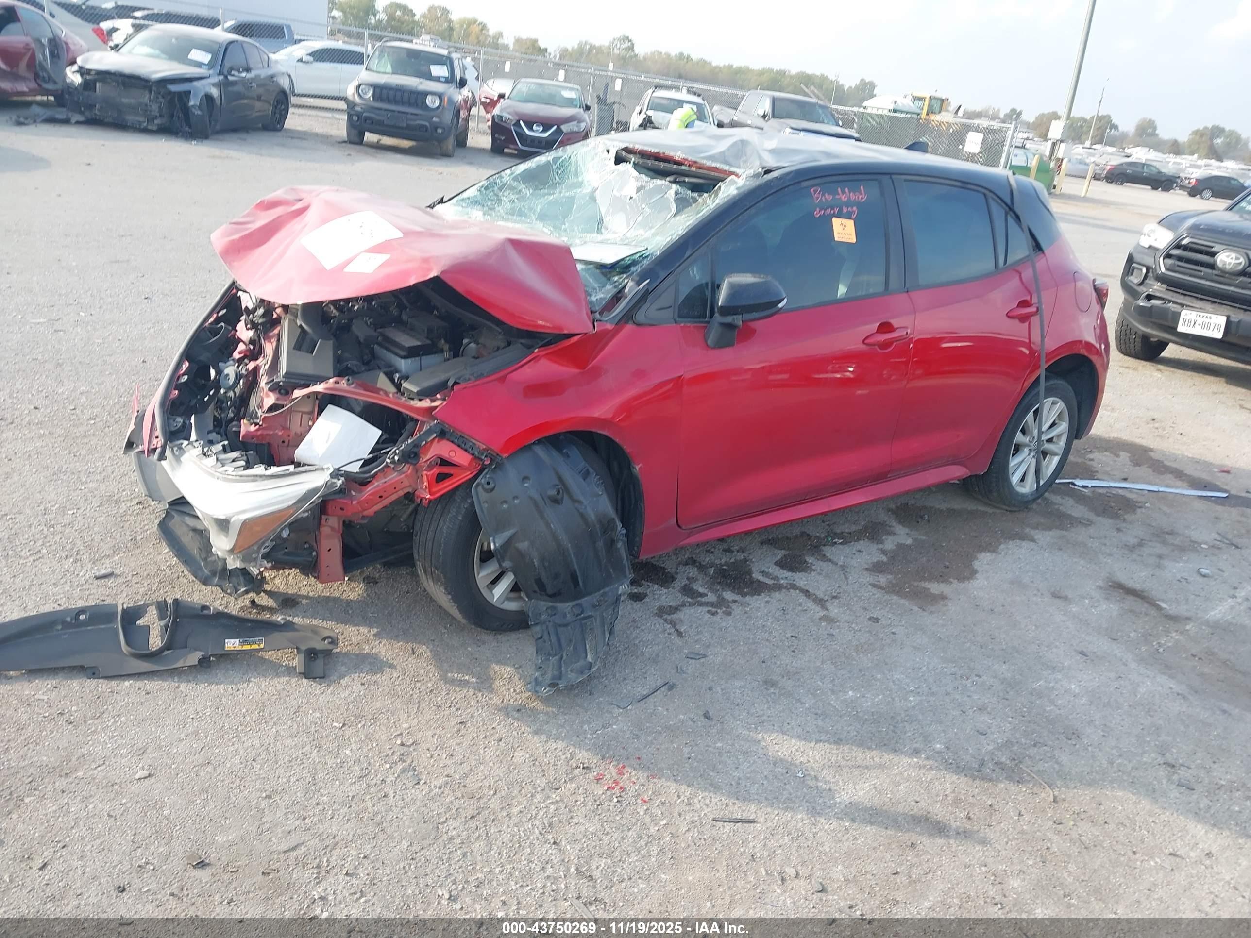 TOYOTA COROLLA image 2