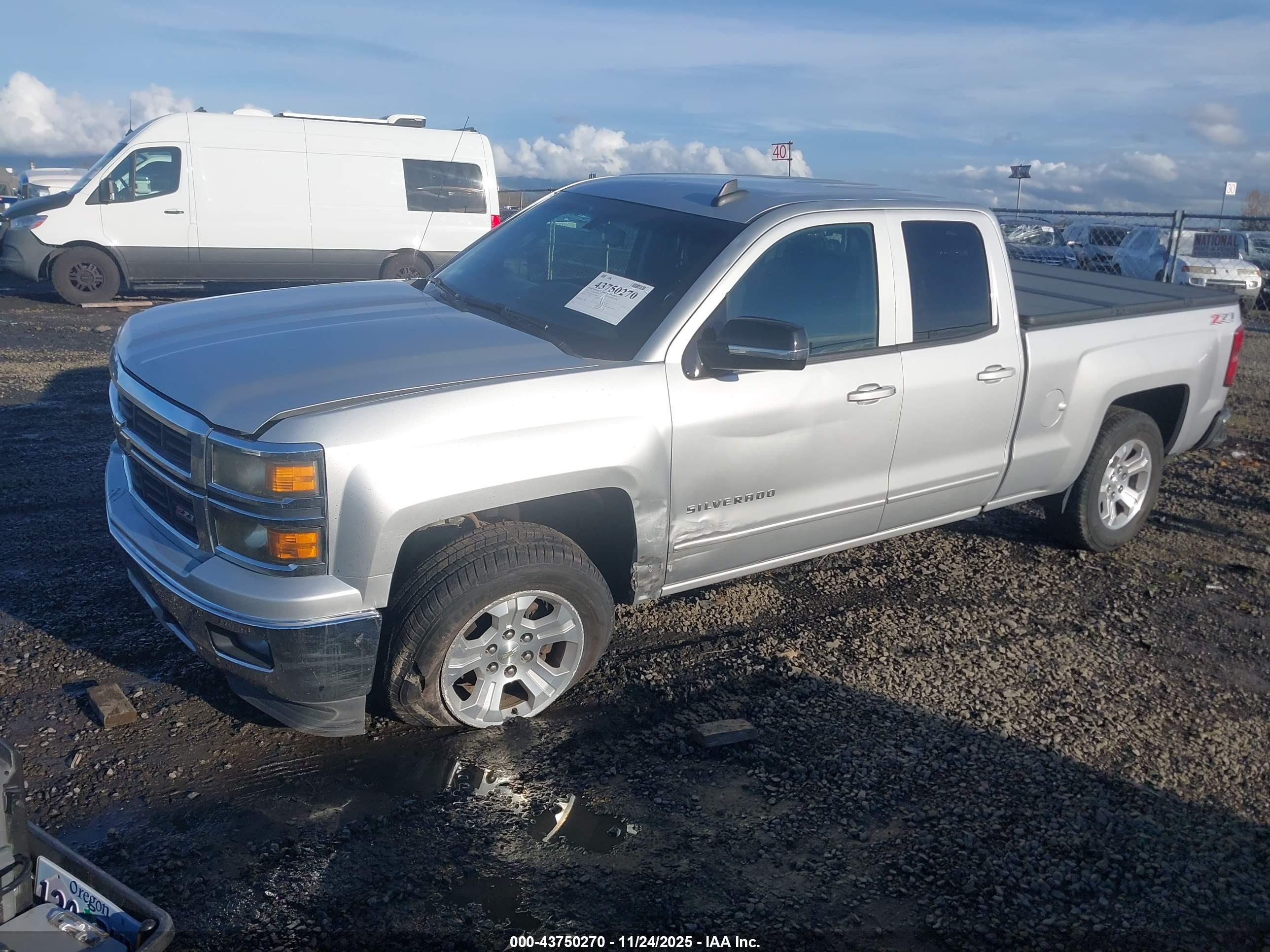 CHEVROLET SILVERADO image 2