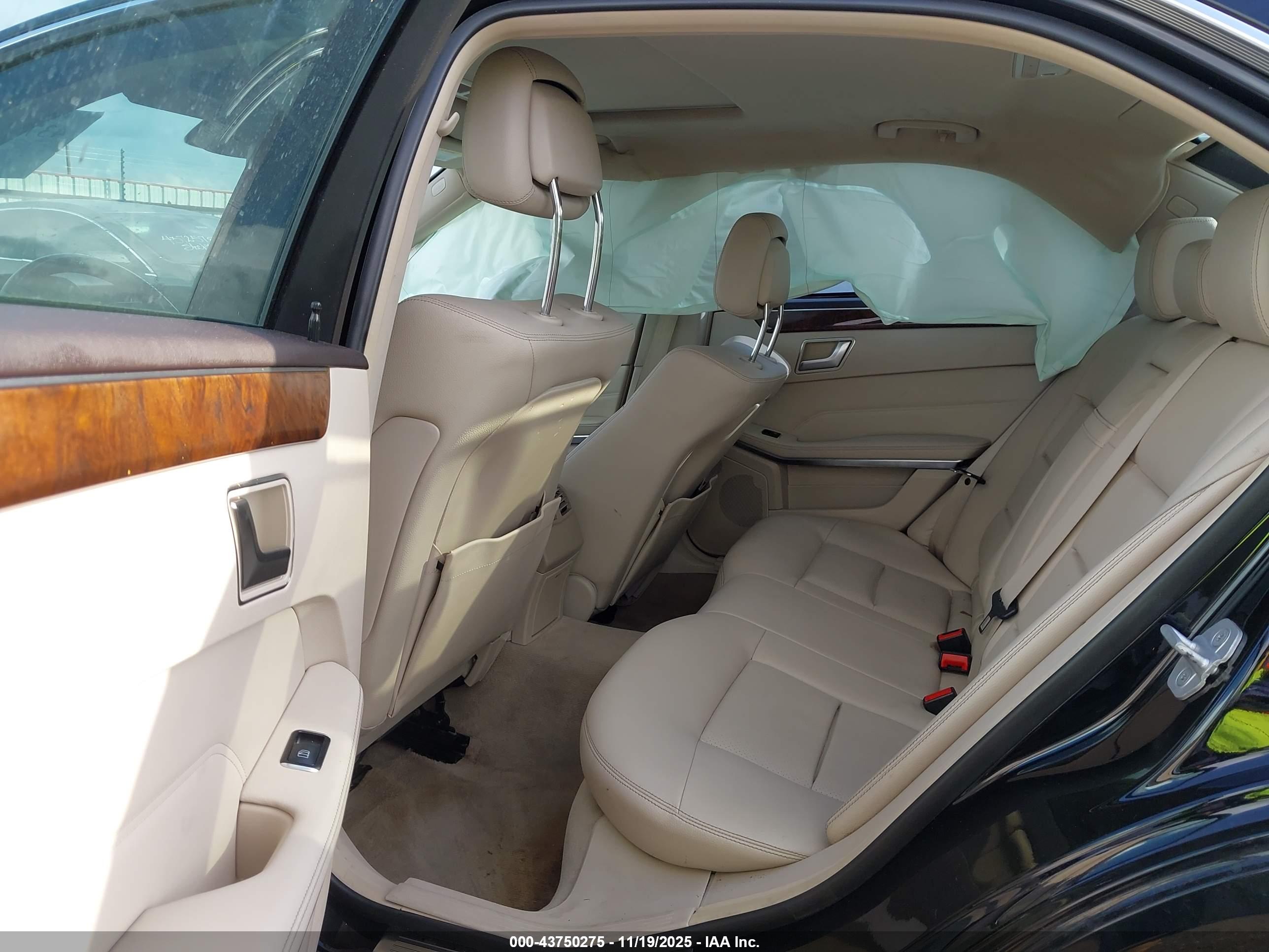 MERCEDES-BENZ E image 8