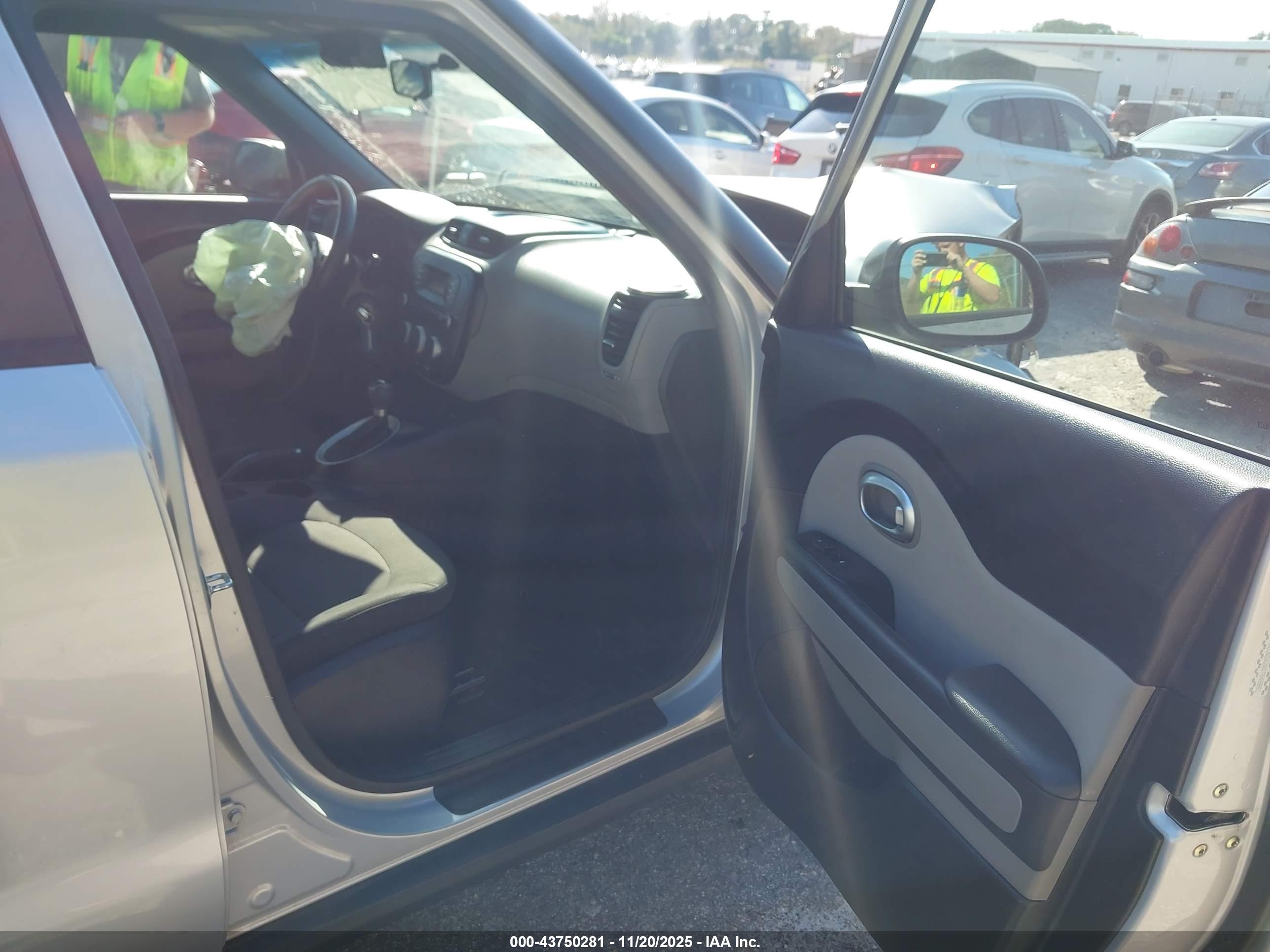 KIA SOUL image 5