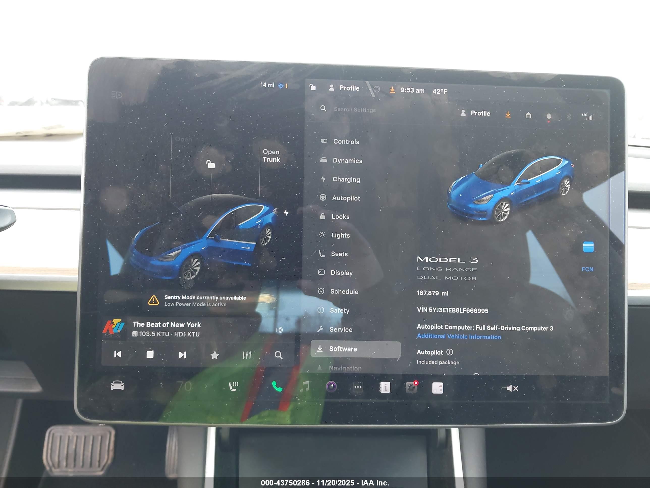 TESLA MODEL image 7