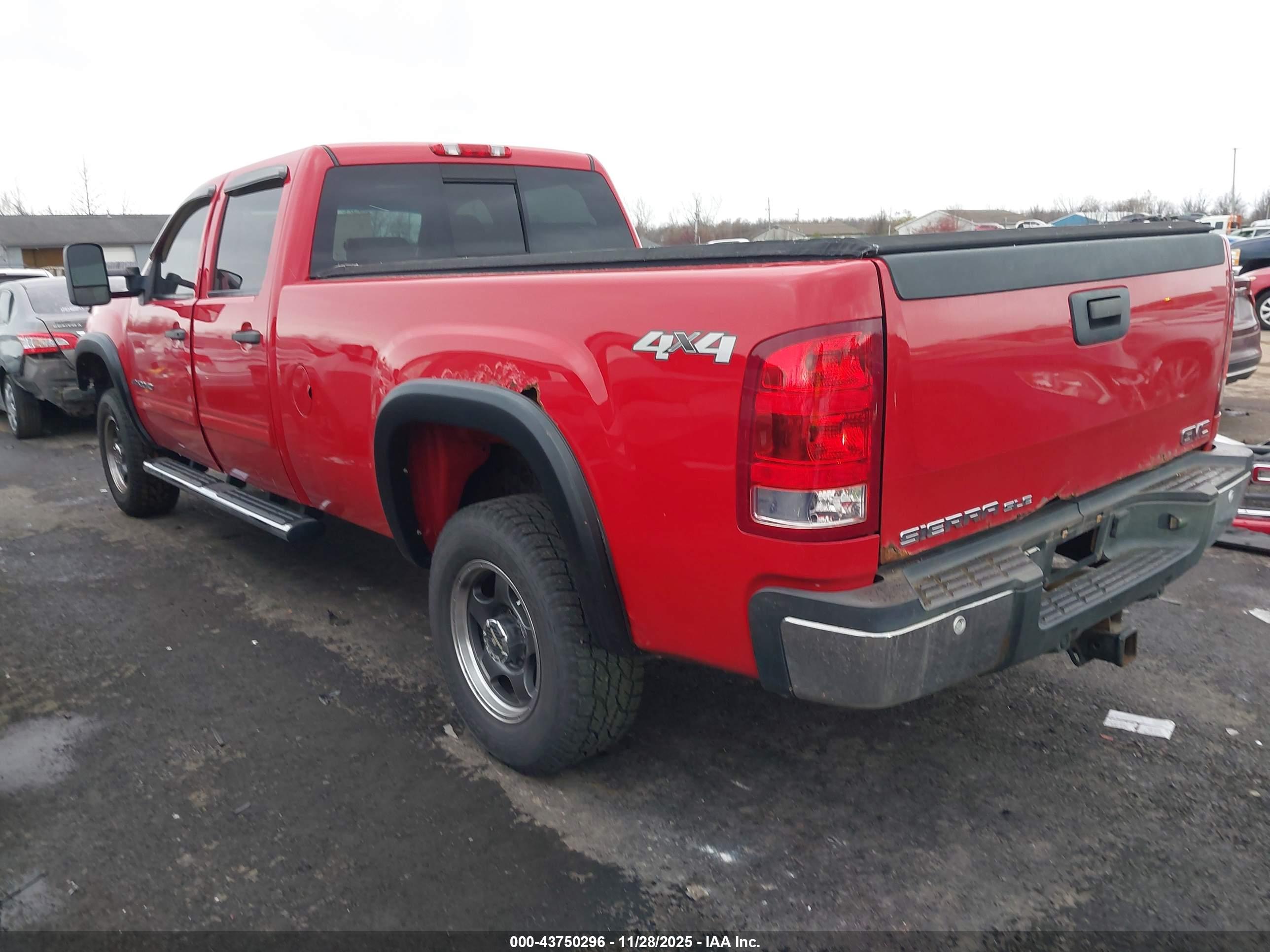 GMC SIERRA image 3