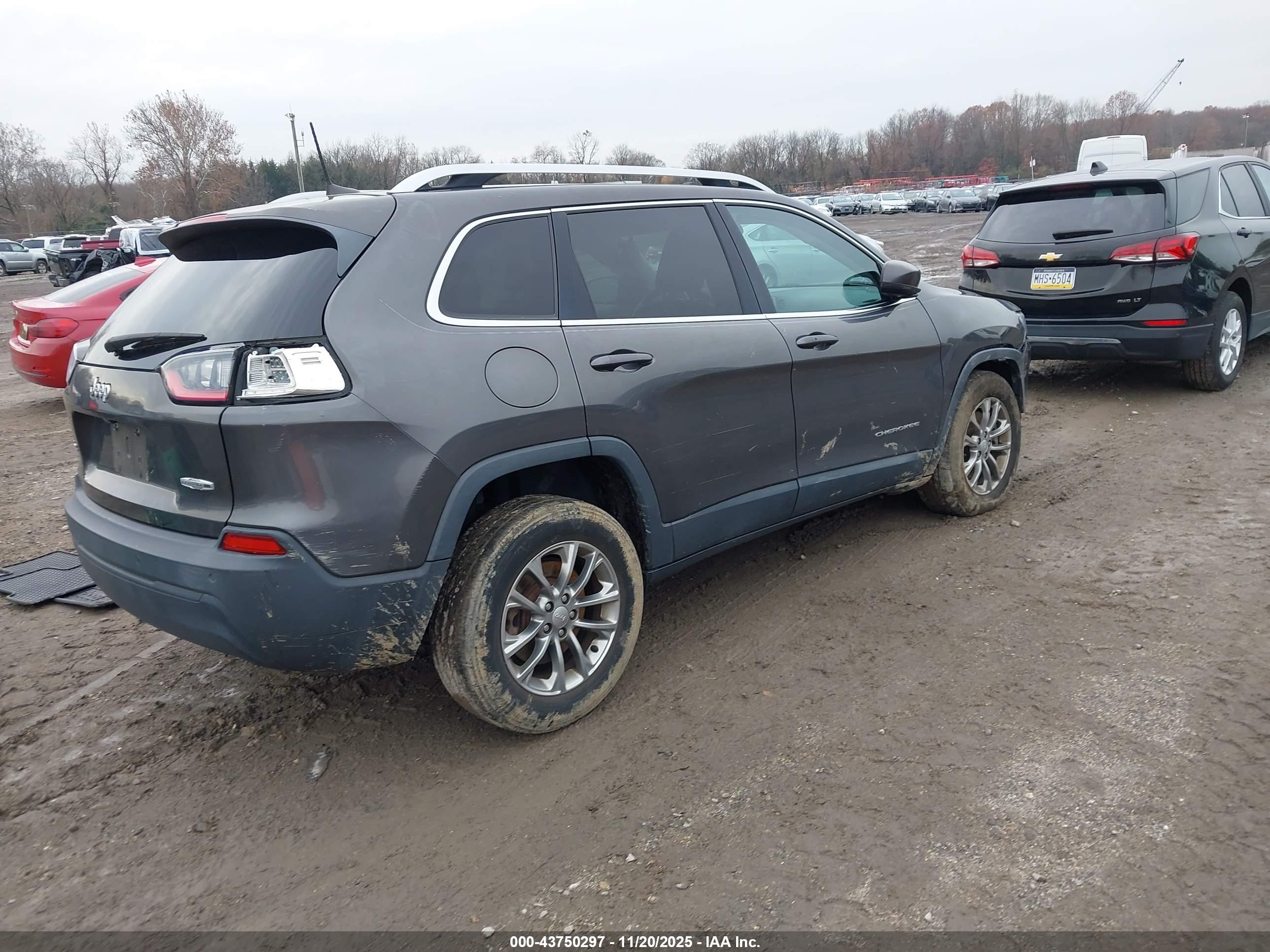 JEEP CHEROKEE image 4