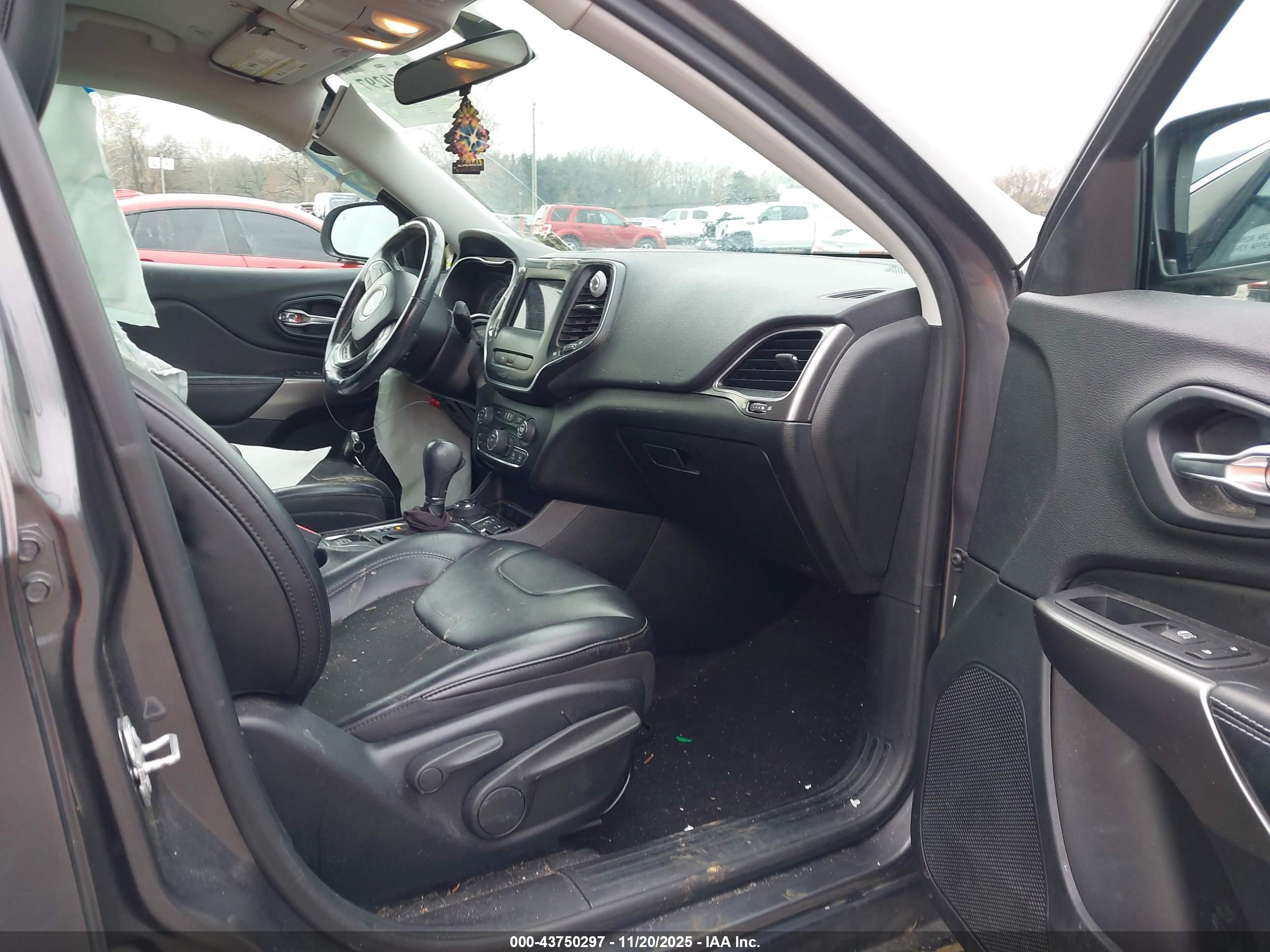 JEEP CHEROKEE image 5