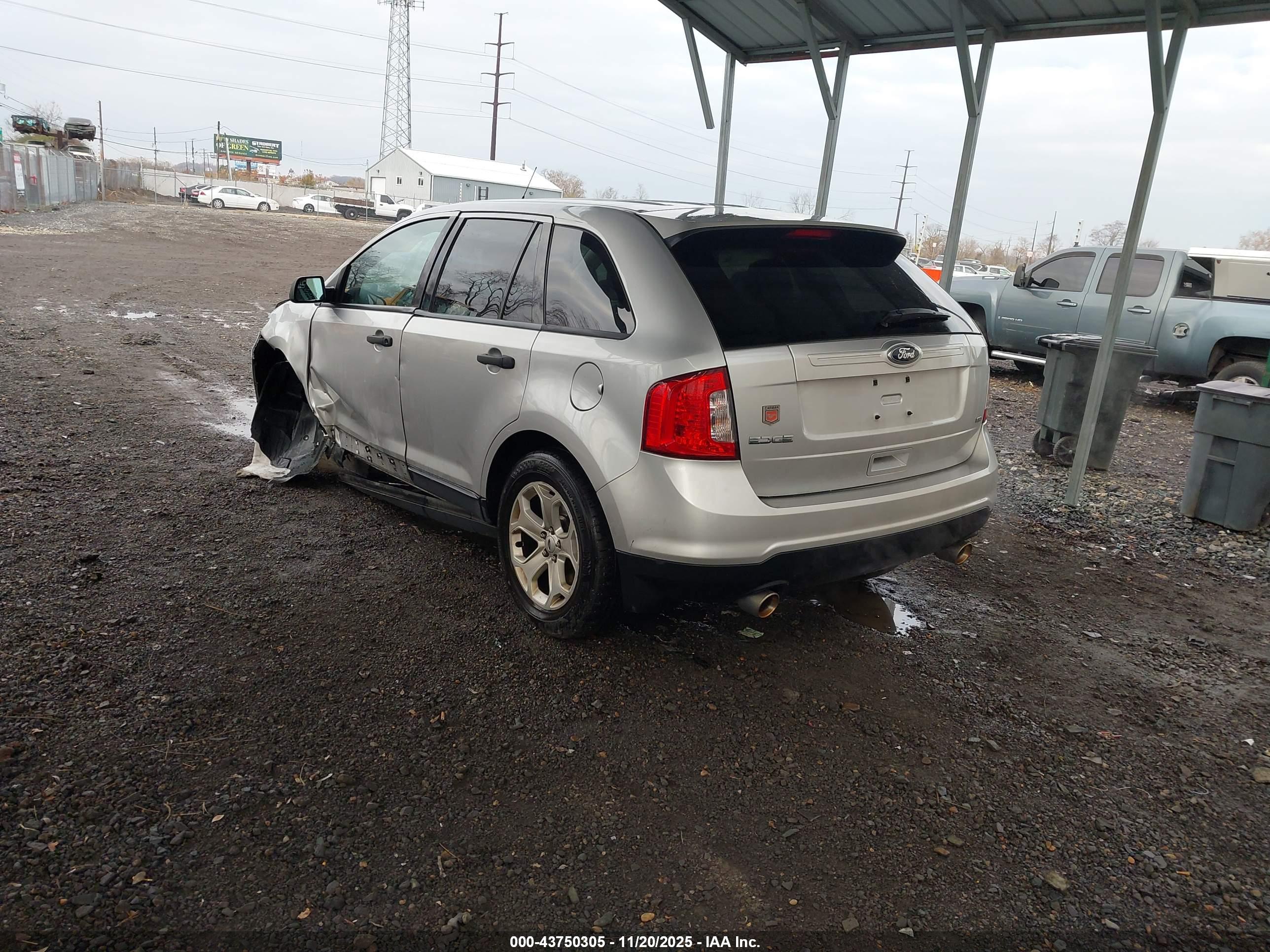 FORD EDGE image 3