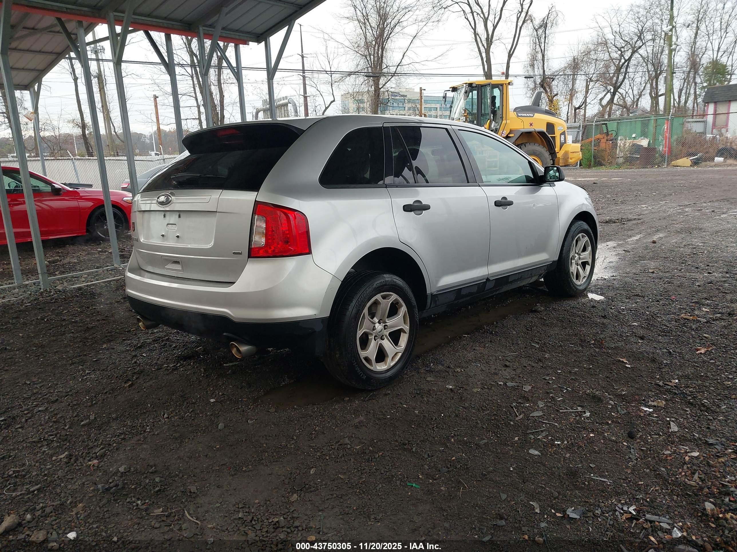 FORD EDGE image 4