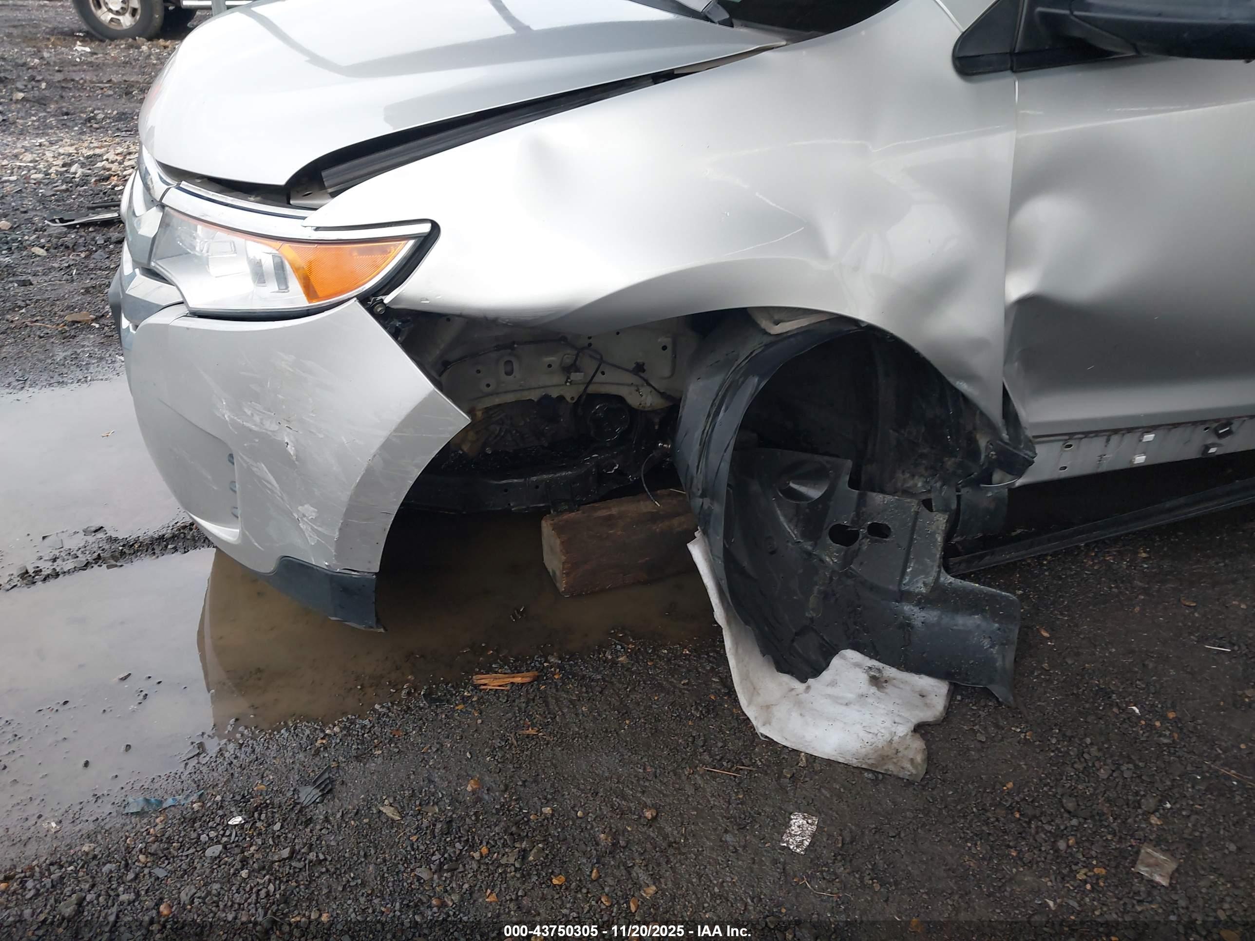FORD EDGE image 6