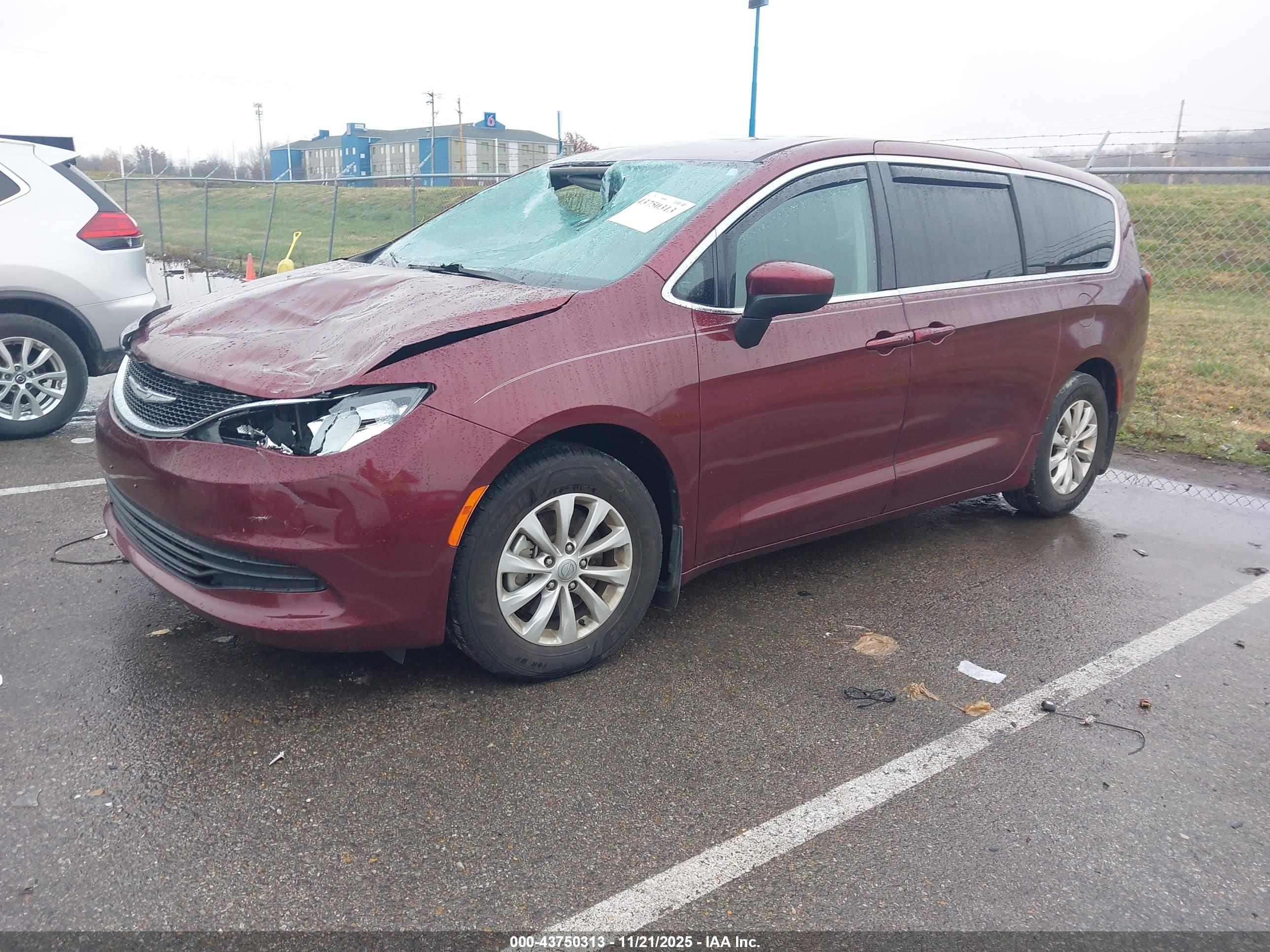 CHRYSLER PACIFICA image 2
