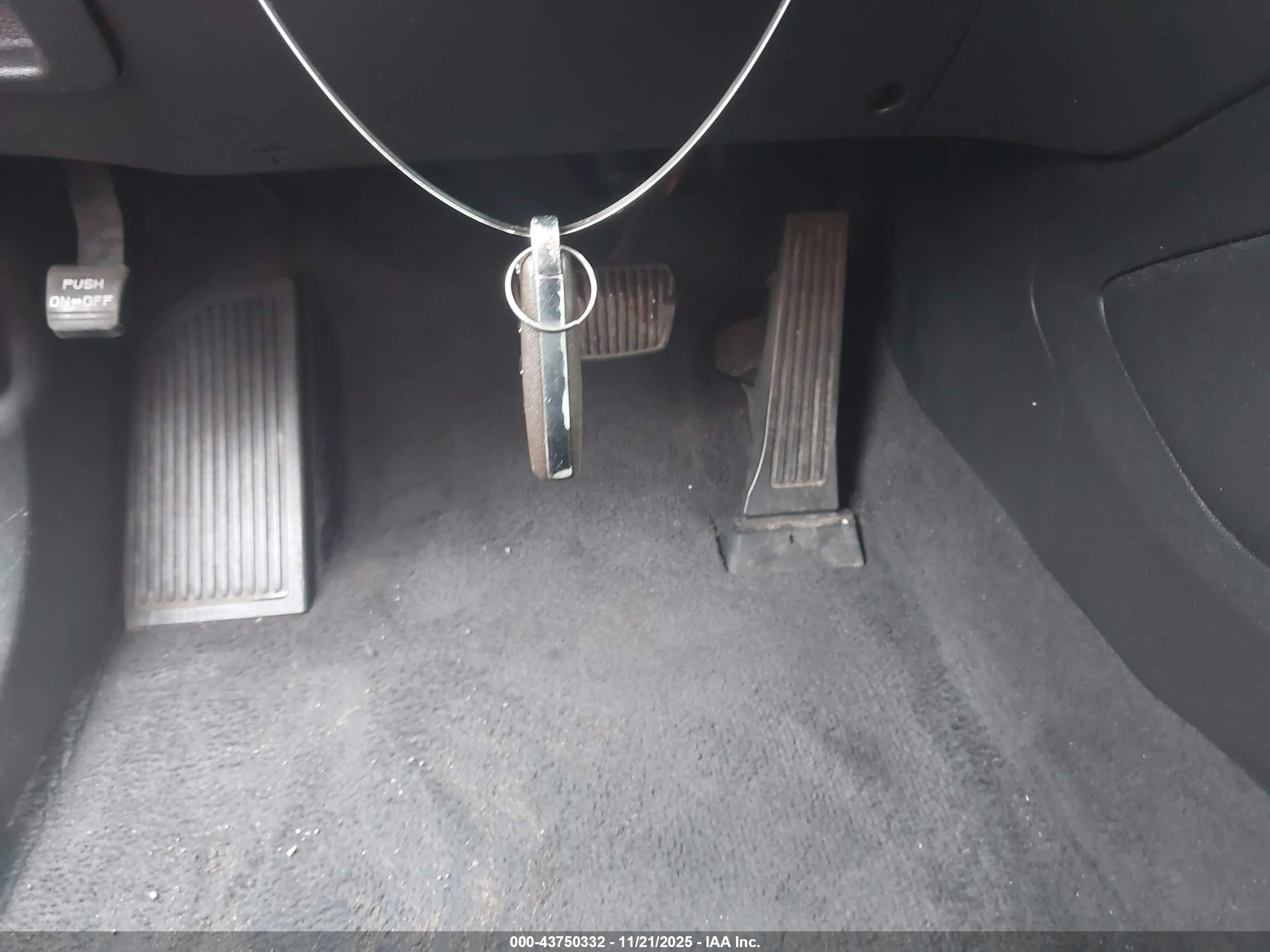 HYUNDAI TUCSON image 11