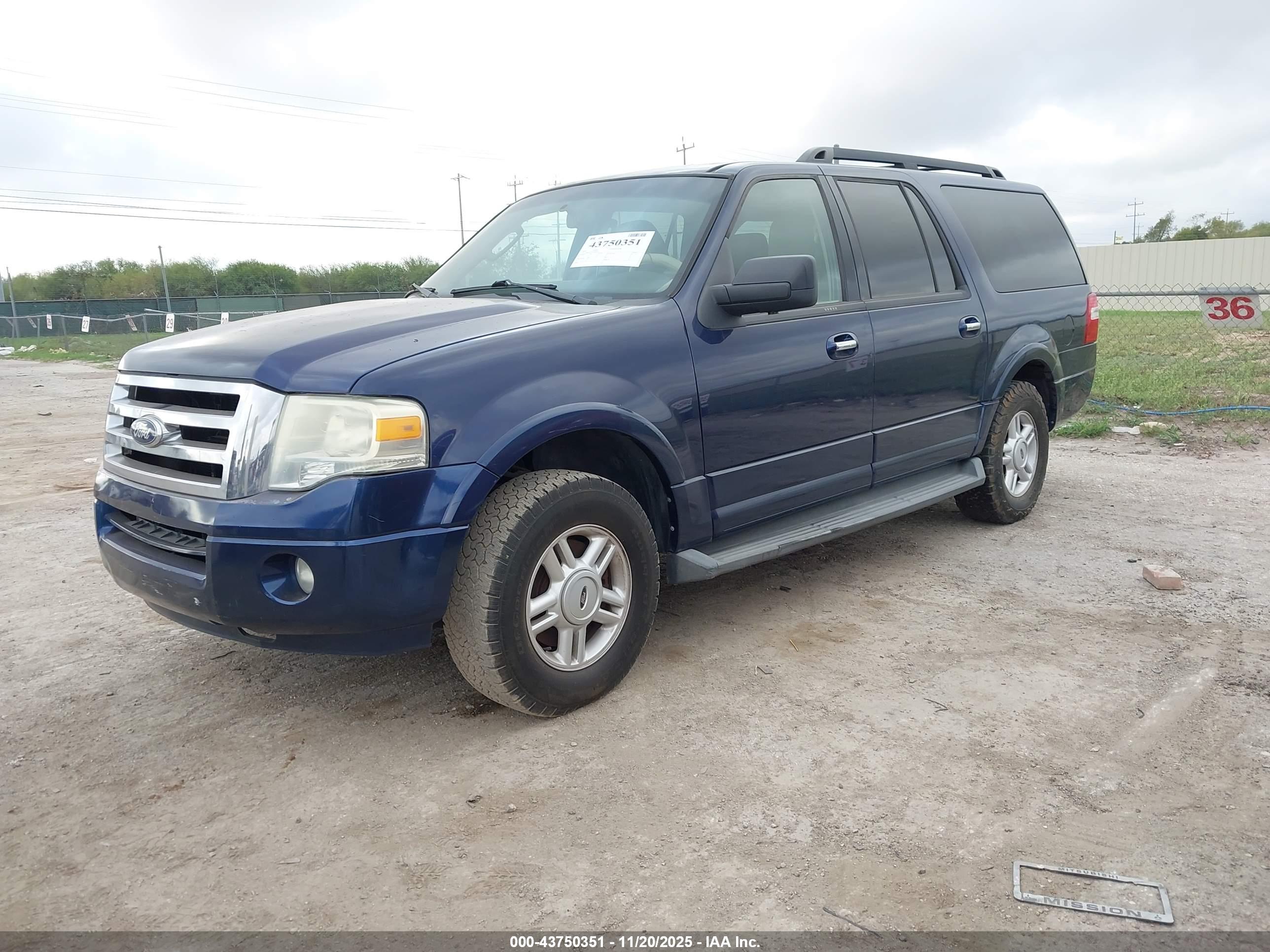 FORD EXPEDITION image 2