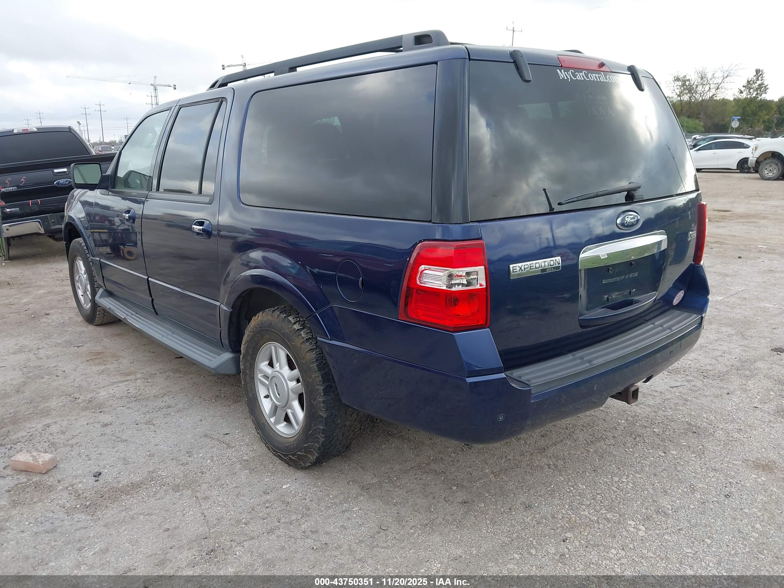 FORD EXPEDITION image 3