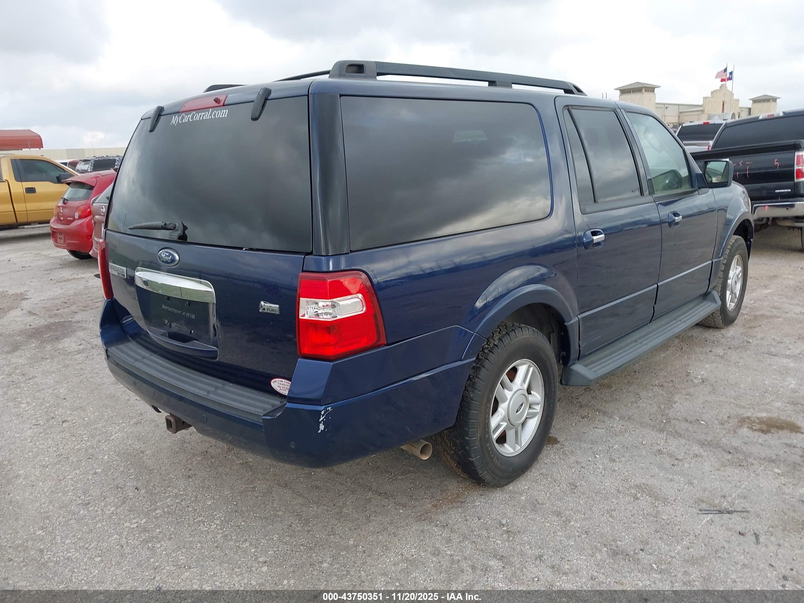 FORD EXPEDITION image 4