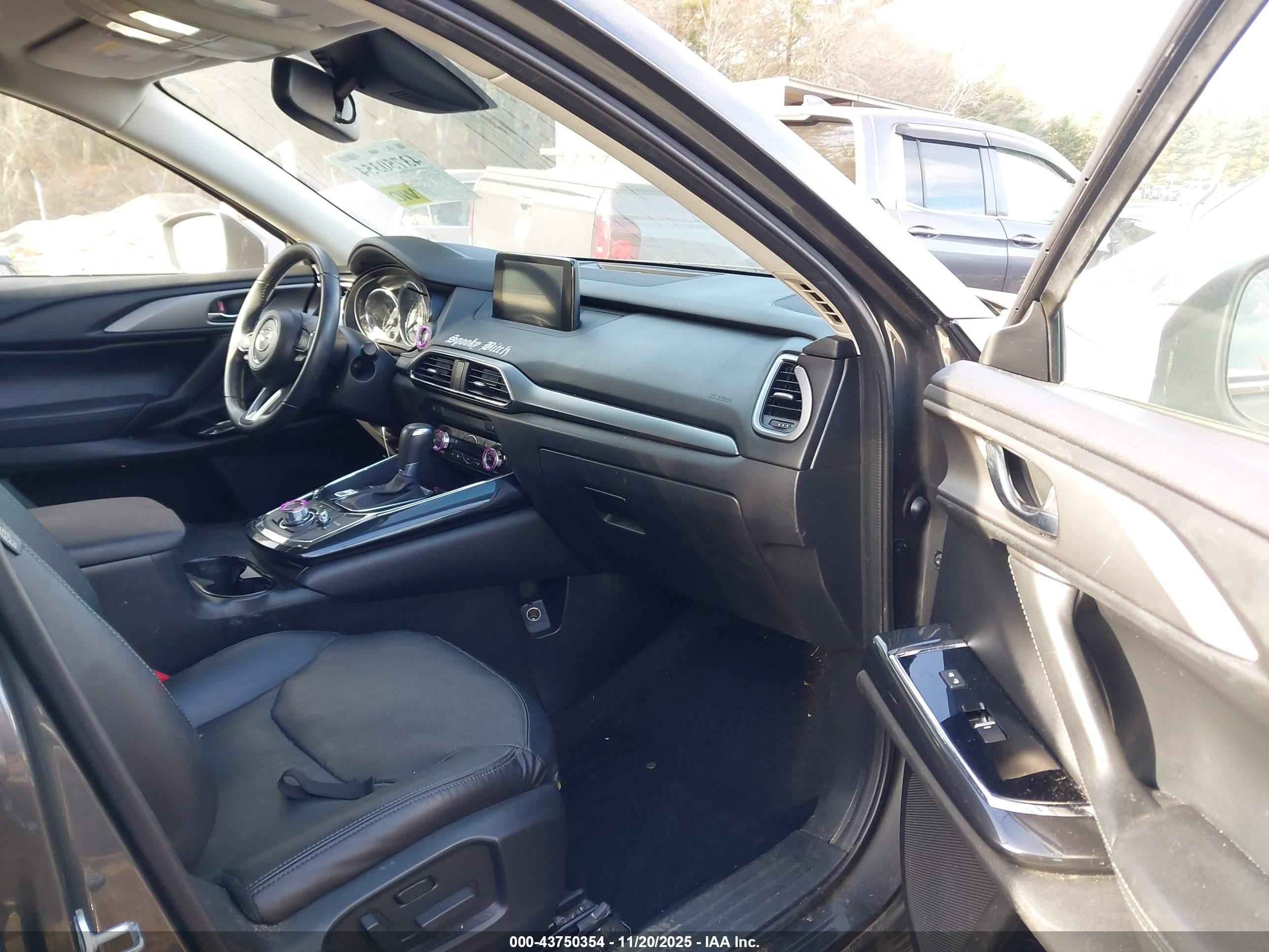MAZDA CX-9 image 5