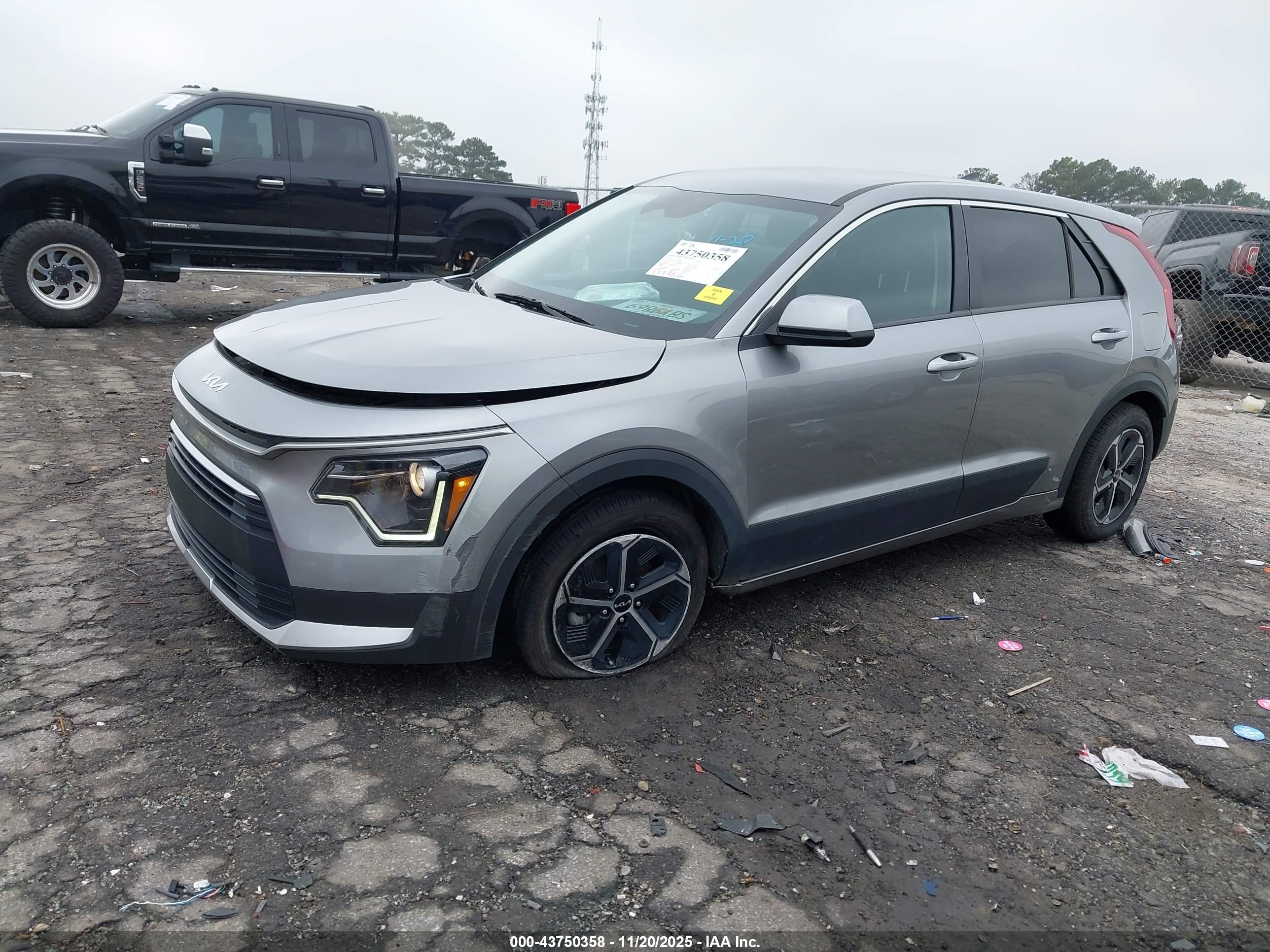 KIA NIRO image 2