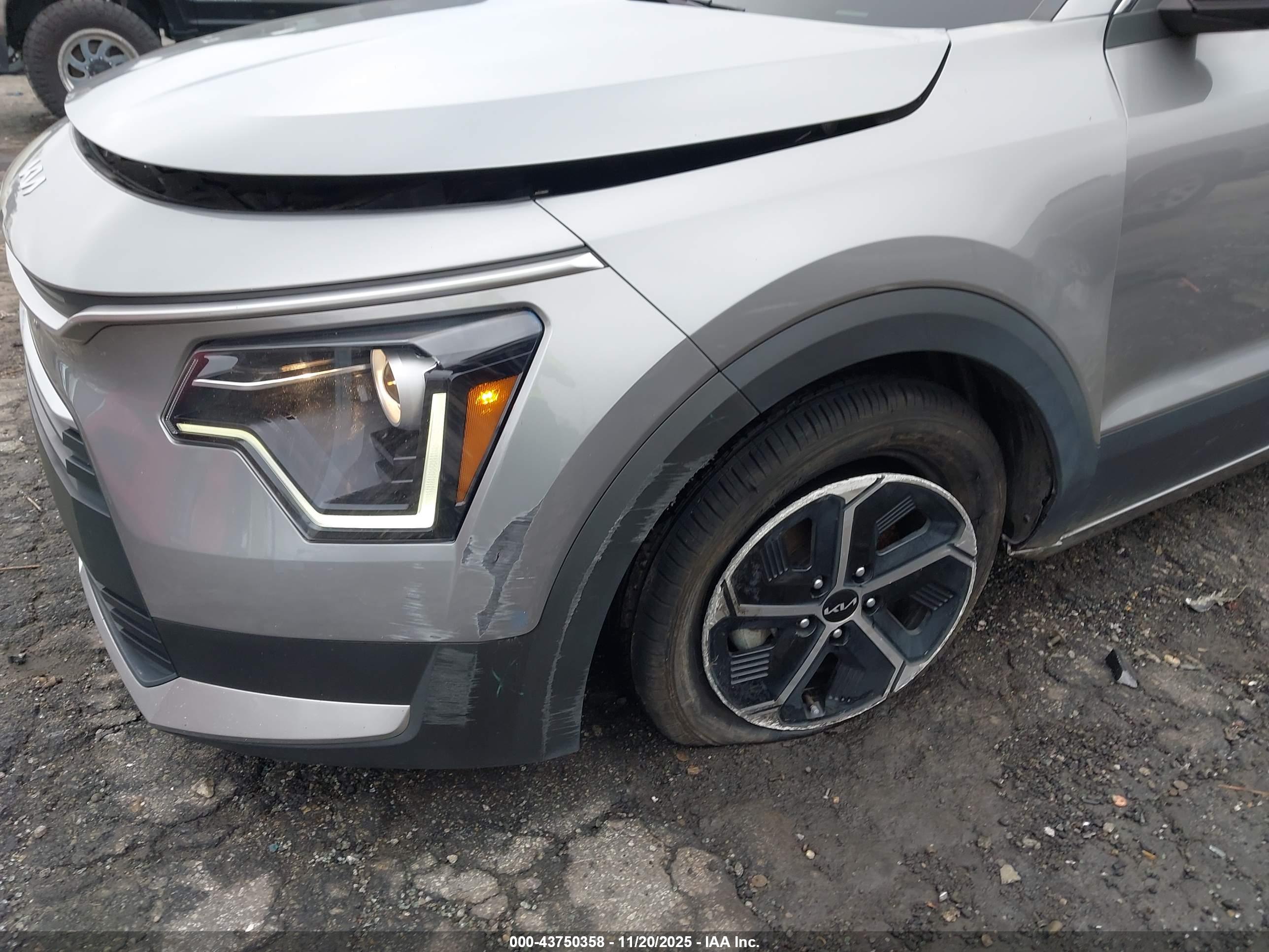KIA NIRO image 6