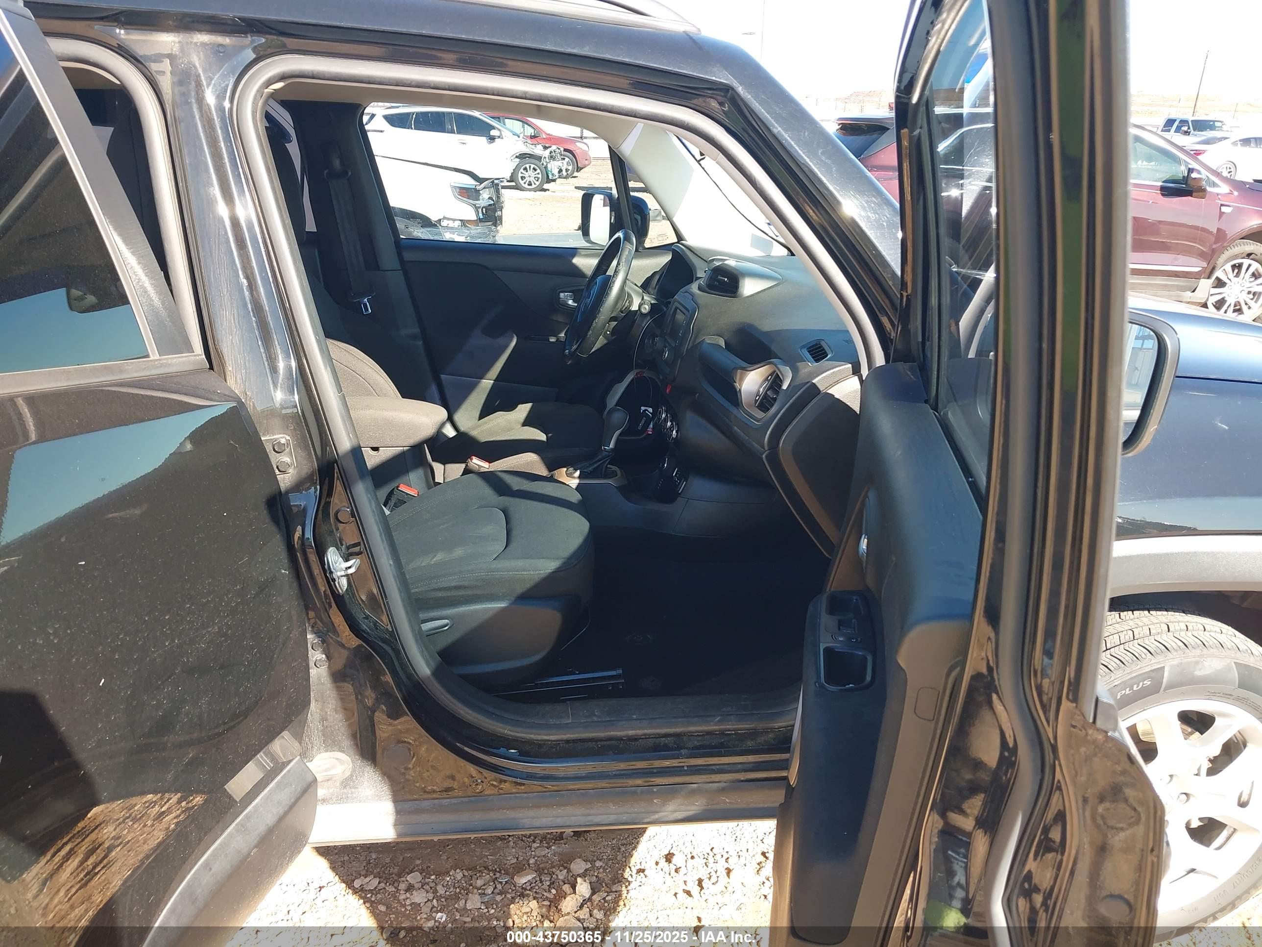 JEEP RENEGADE image 5