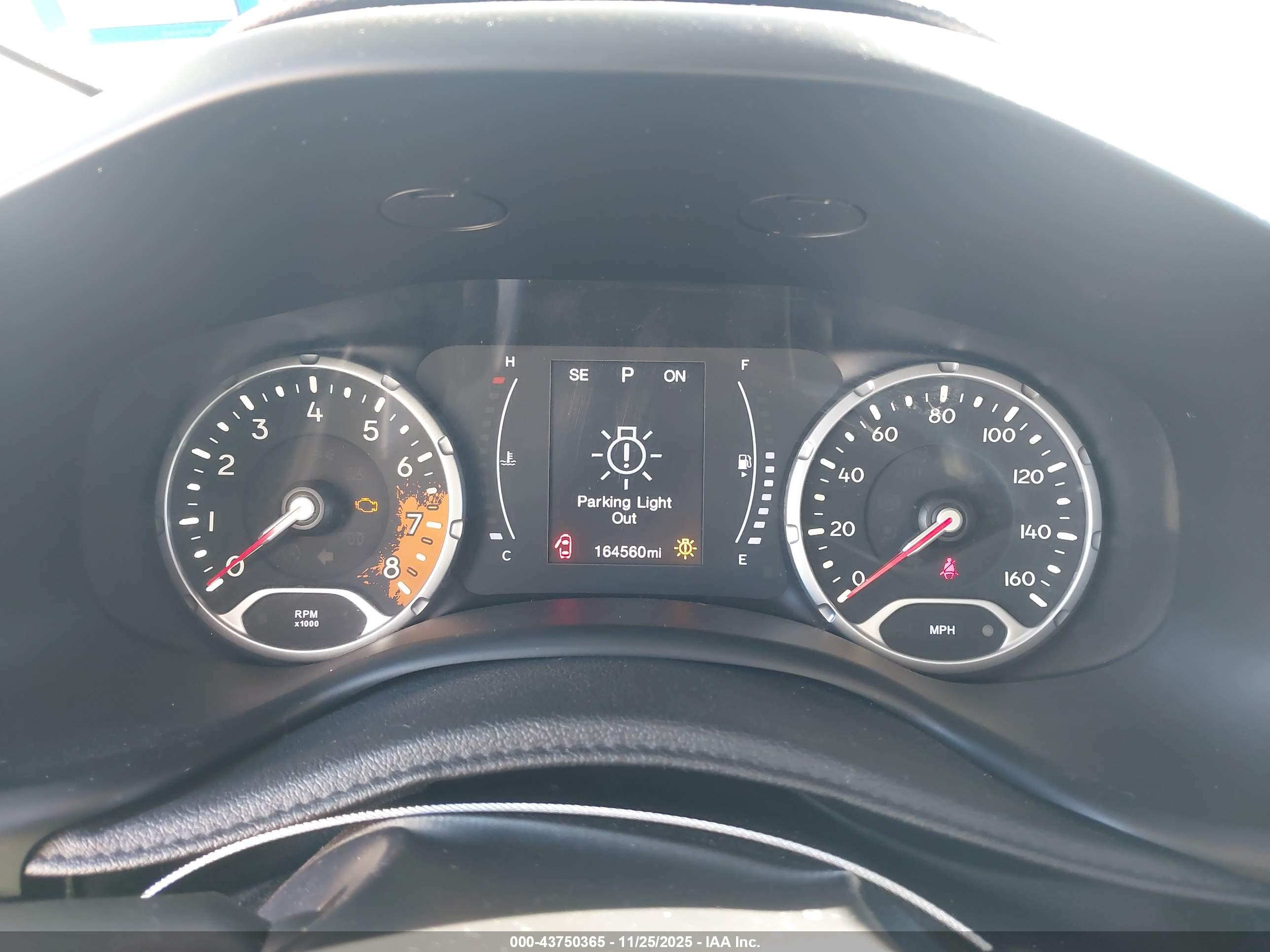 JEEP RENEGADE image 7