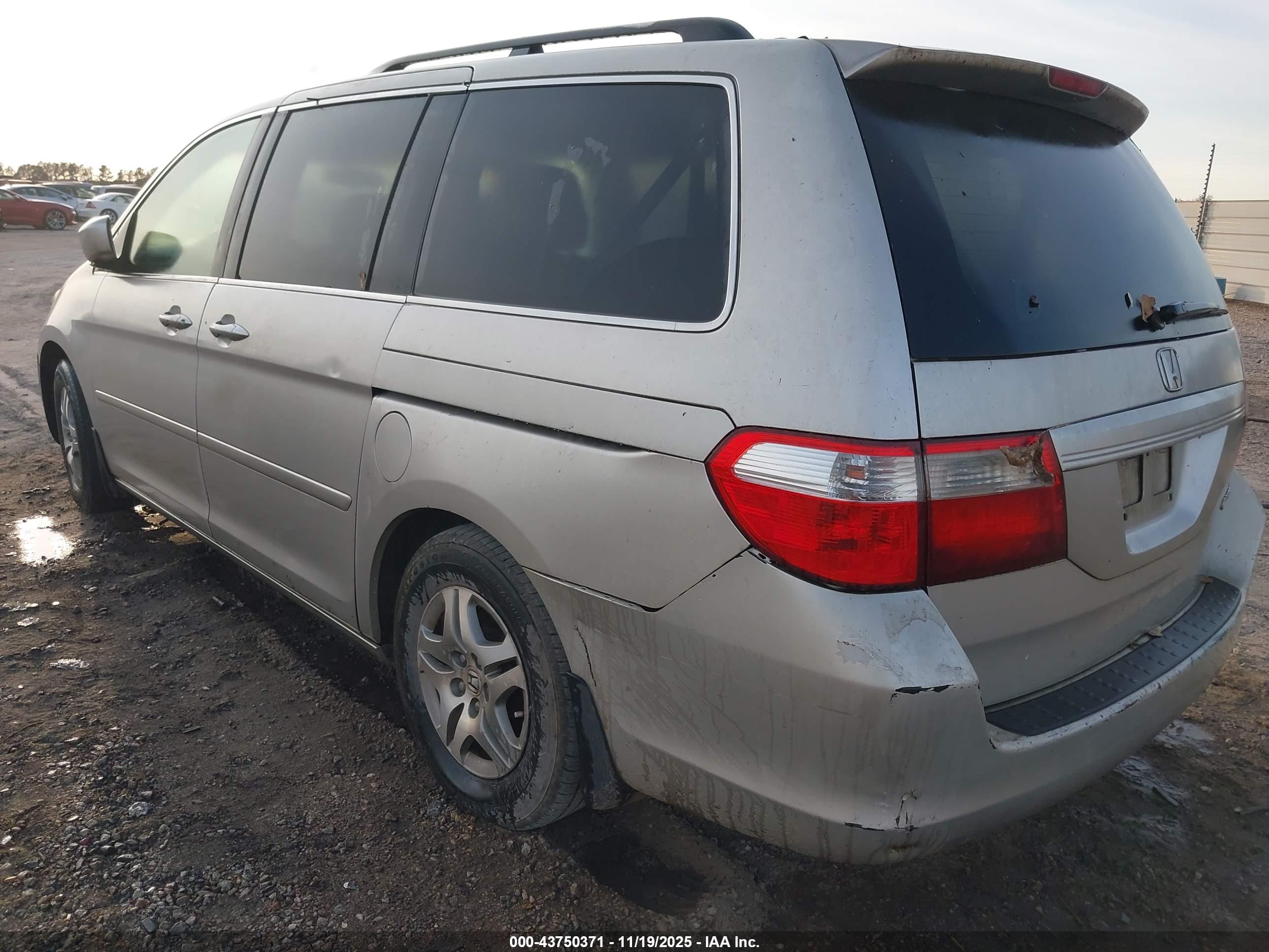 HONDA ODYSSEY image 3