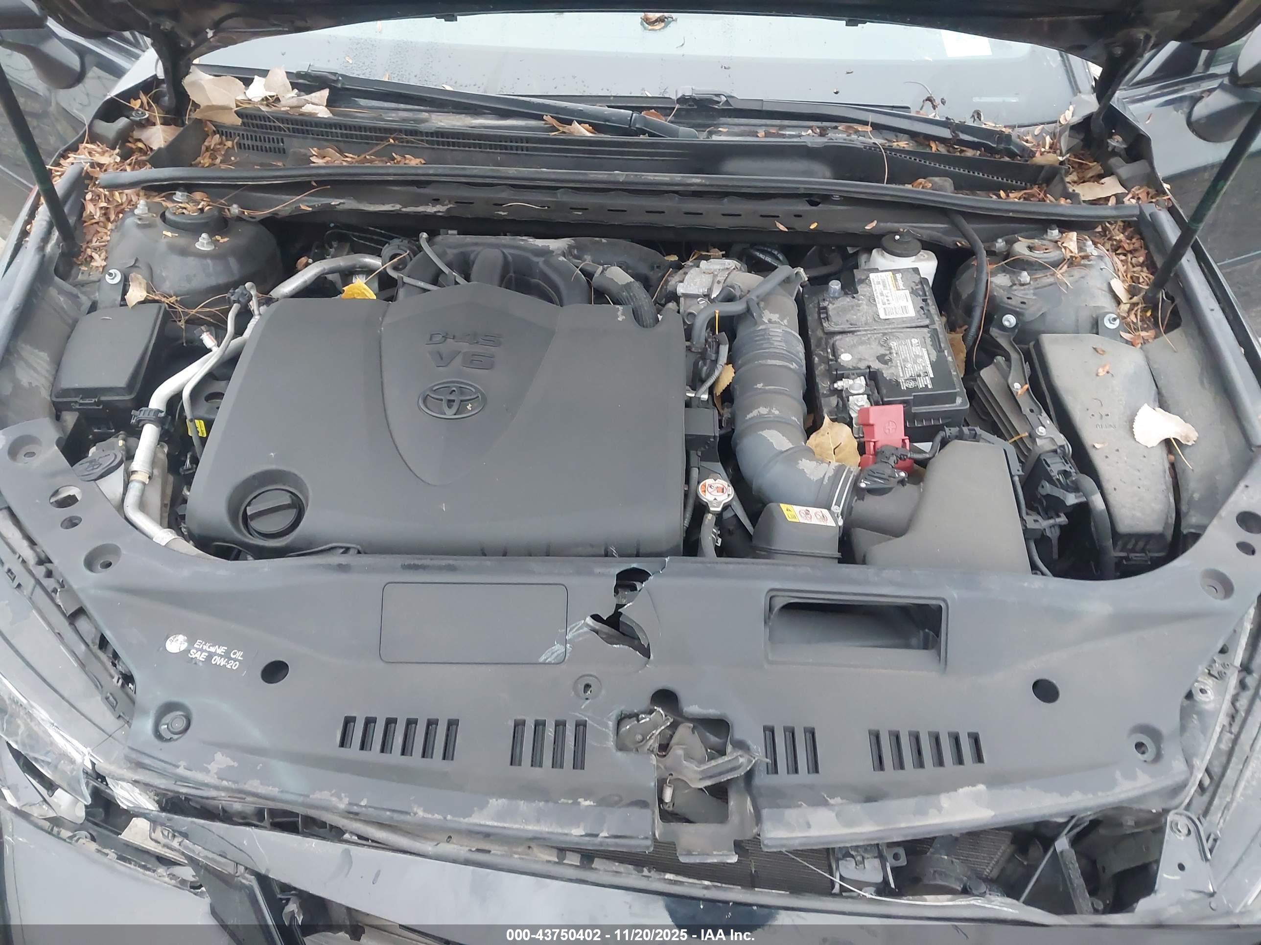 TOYOTA AVALON image 10