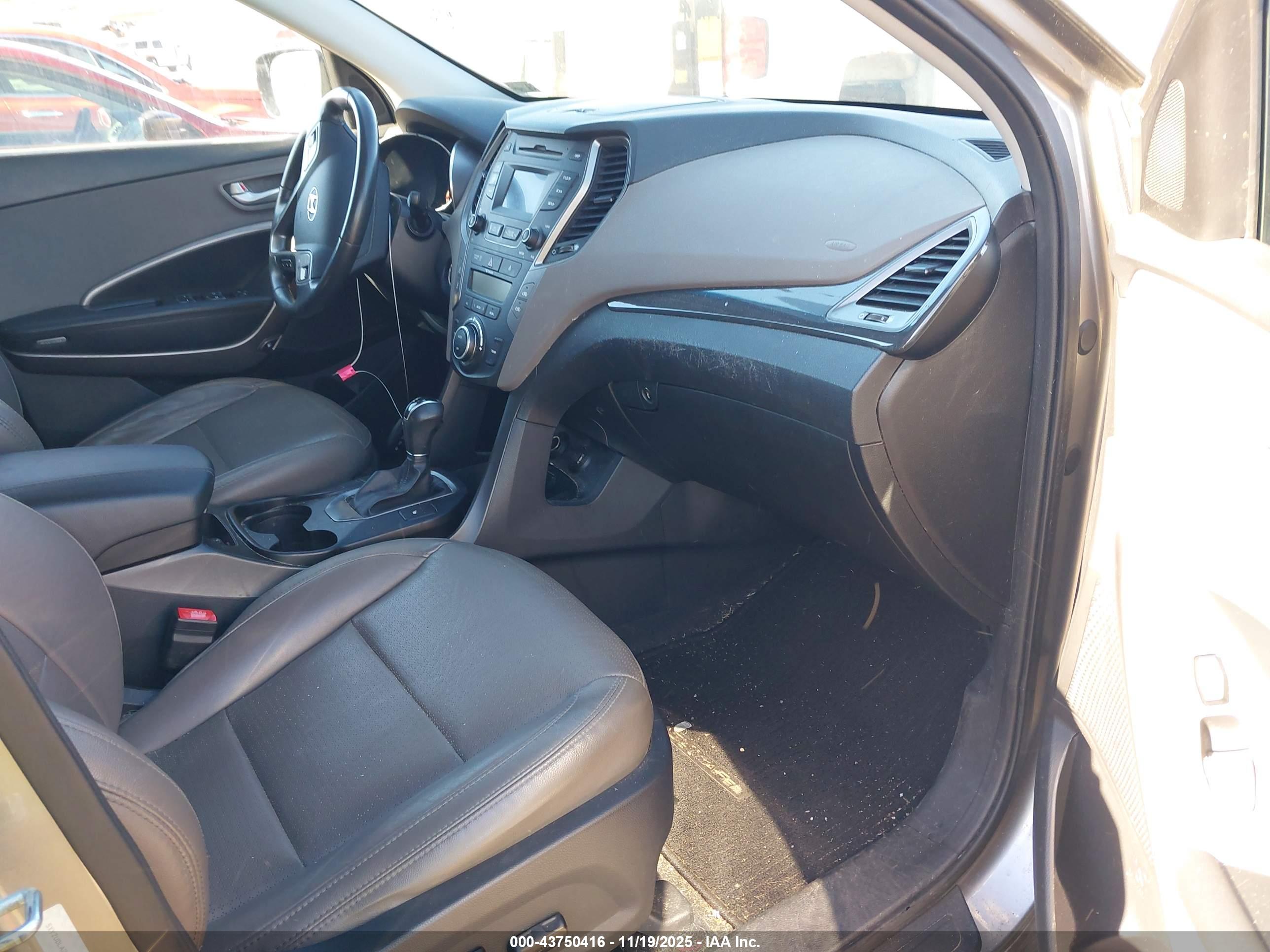 HYUNDAI SANTA image 5