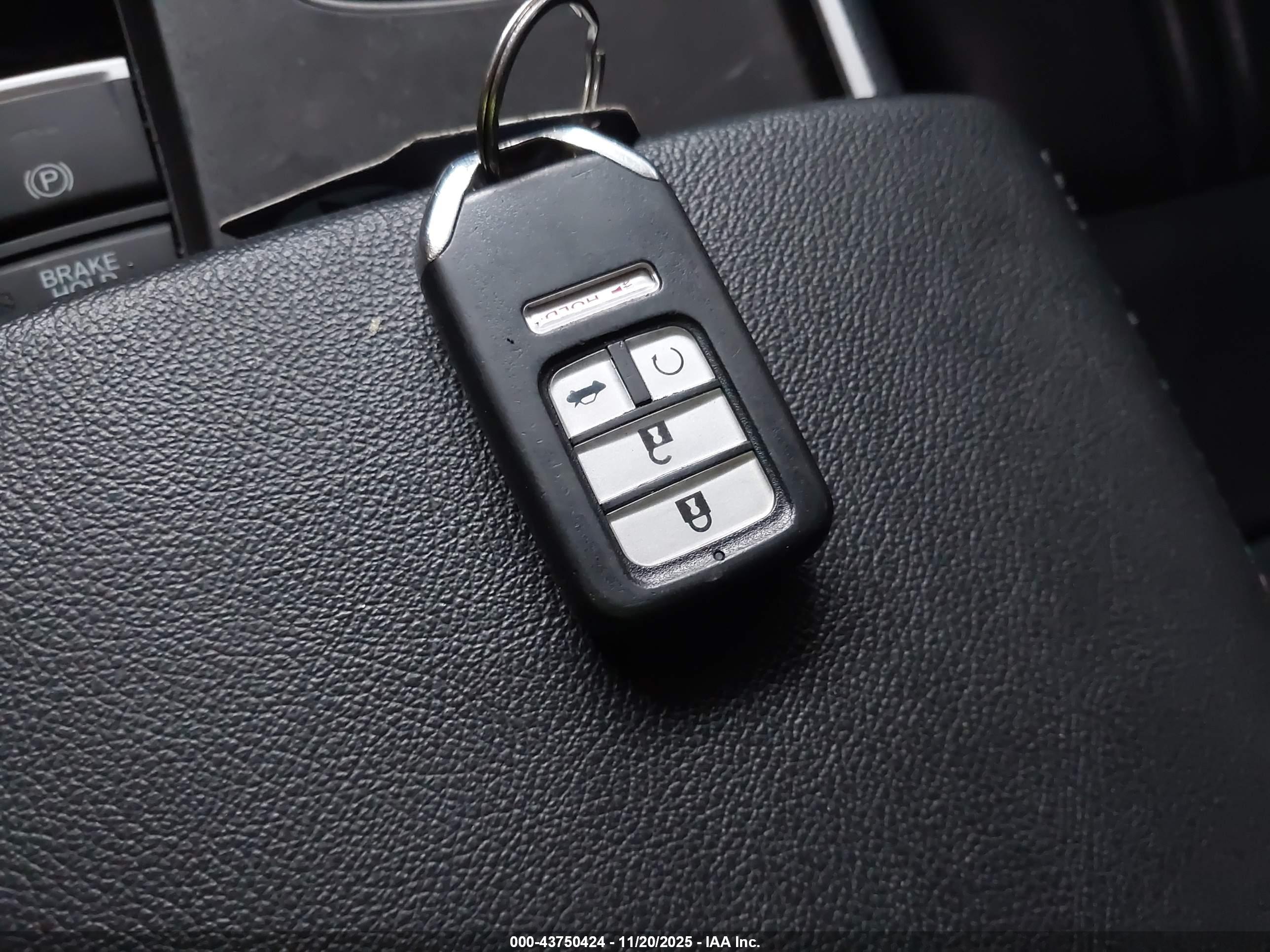 HONDA ACCORD image 11