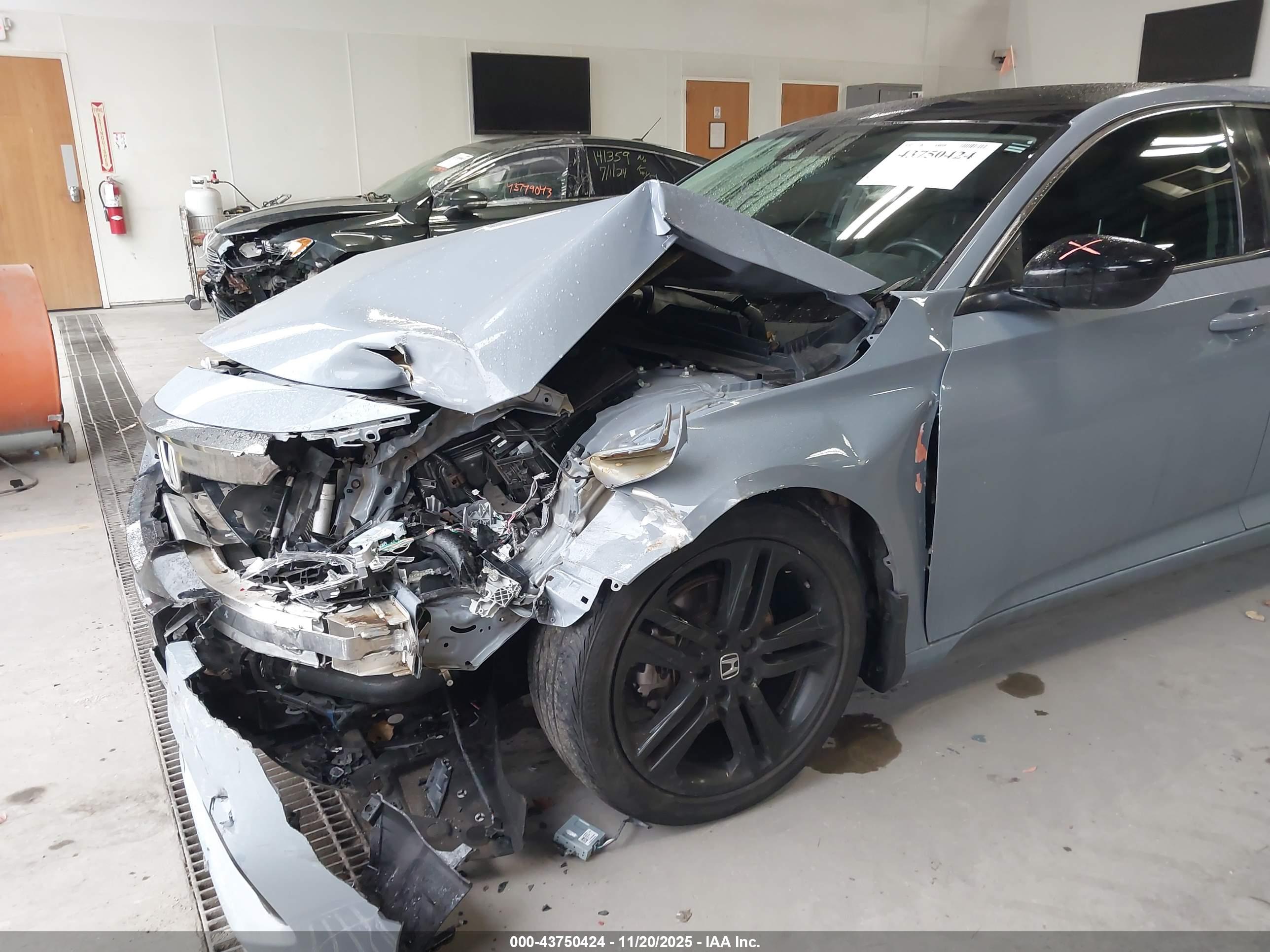 HONDA ACCORD image 6