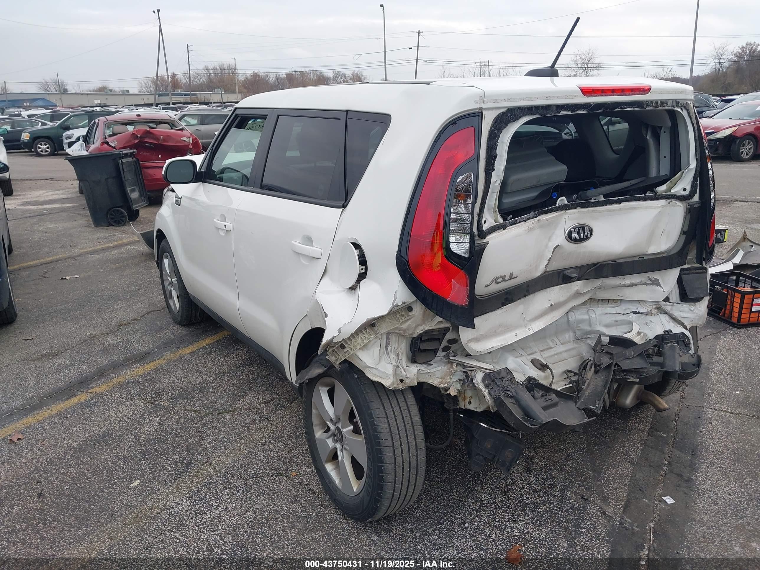 KIA SOUL image 3