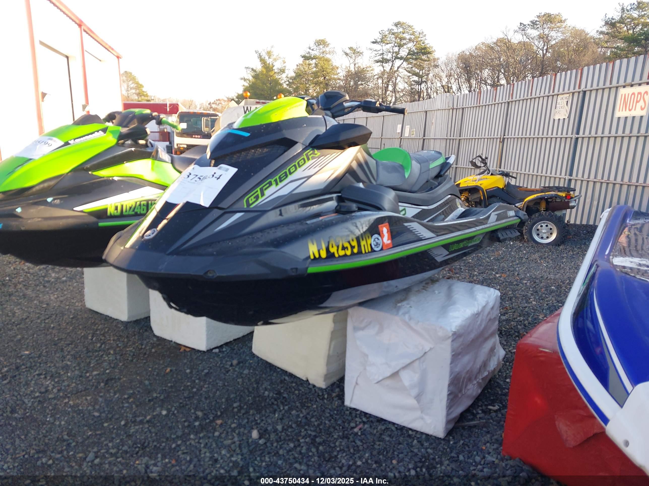 YAMAHA GP1800 image 2