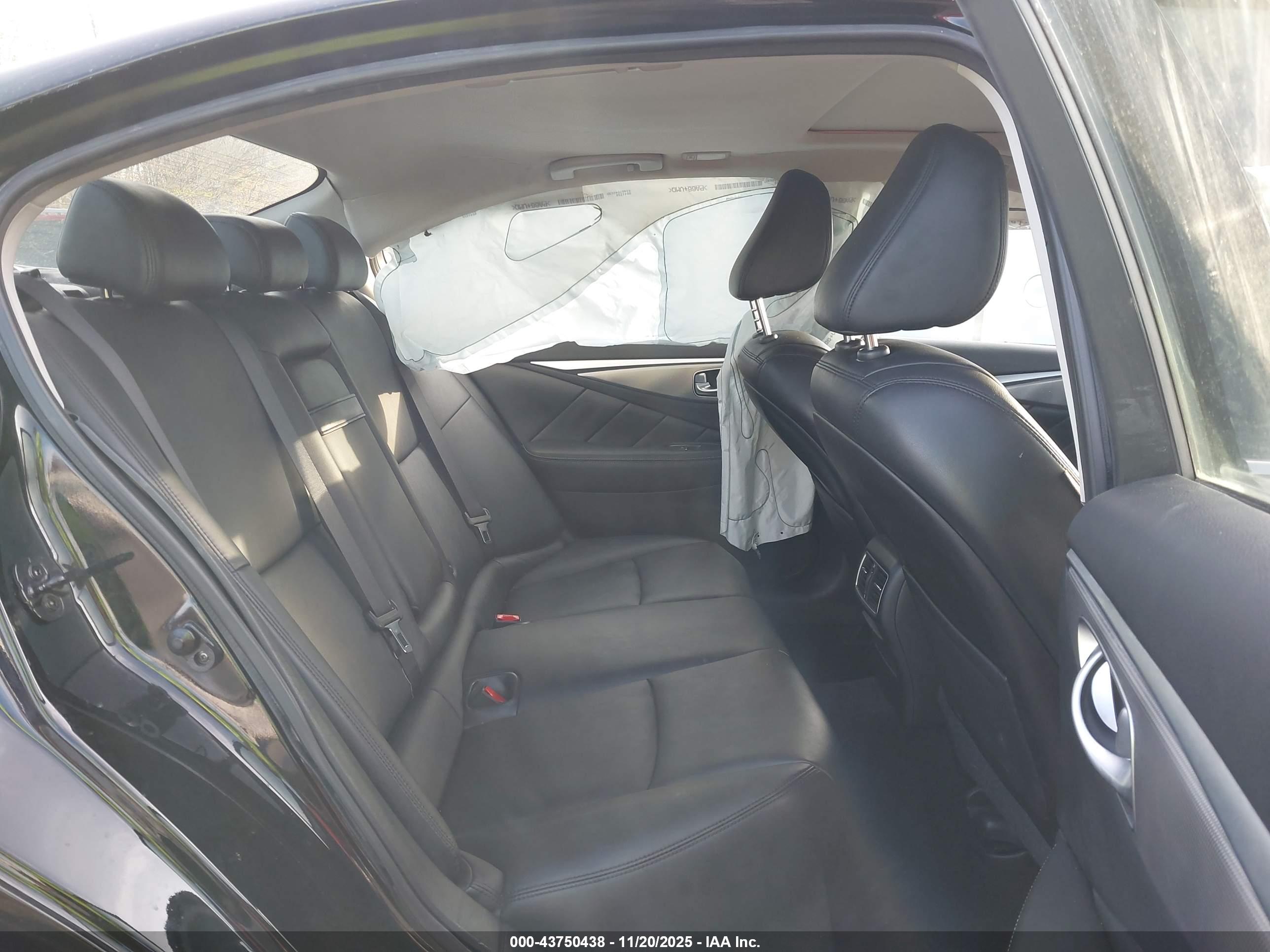 INFINITI Q50 image 8