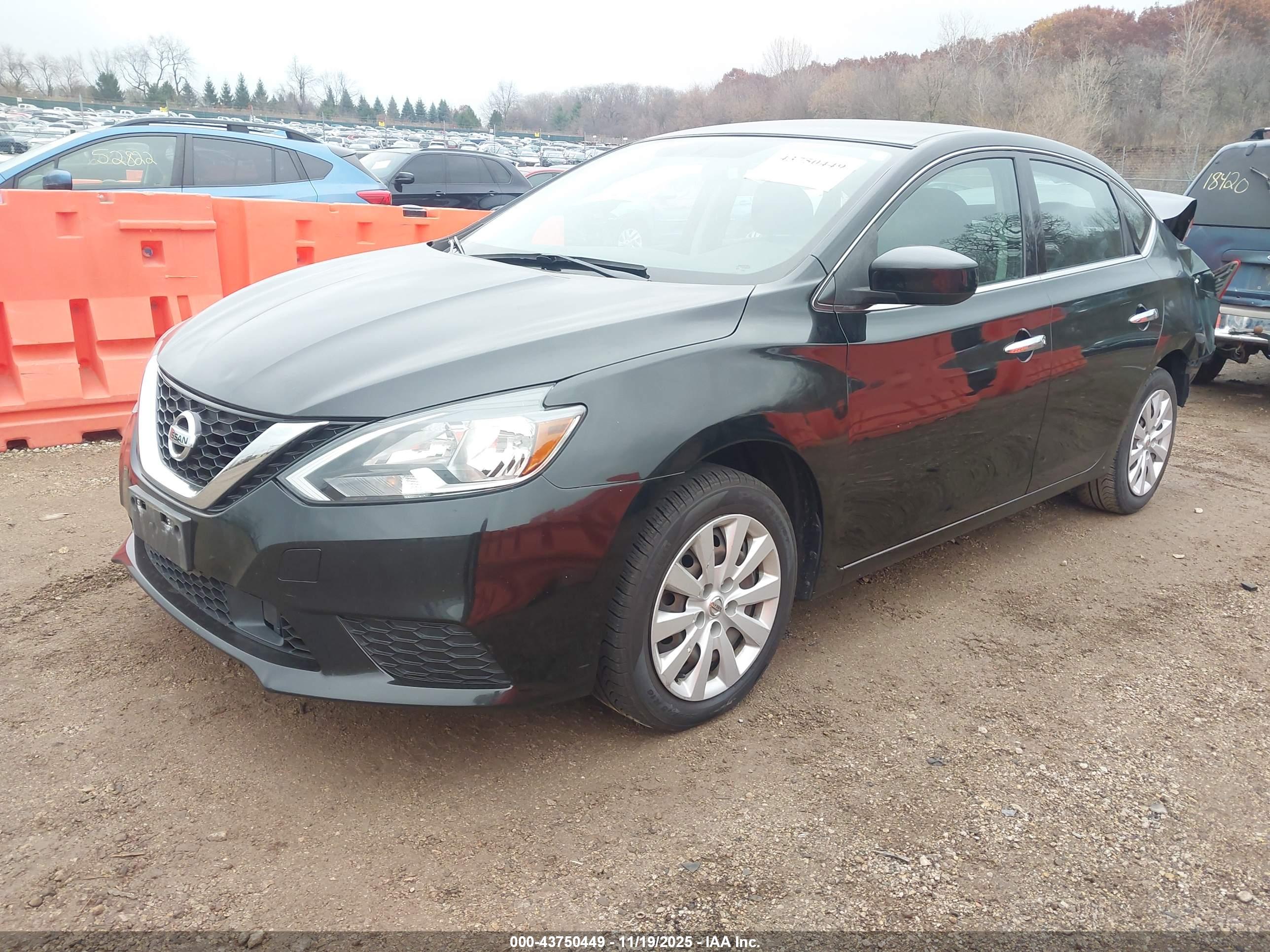 NISSAN SENTRA image 2