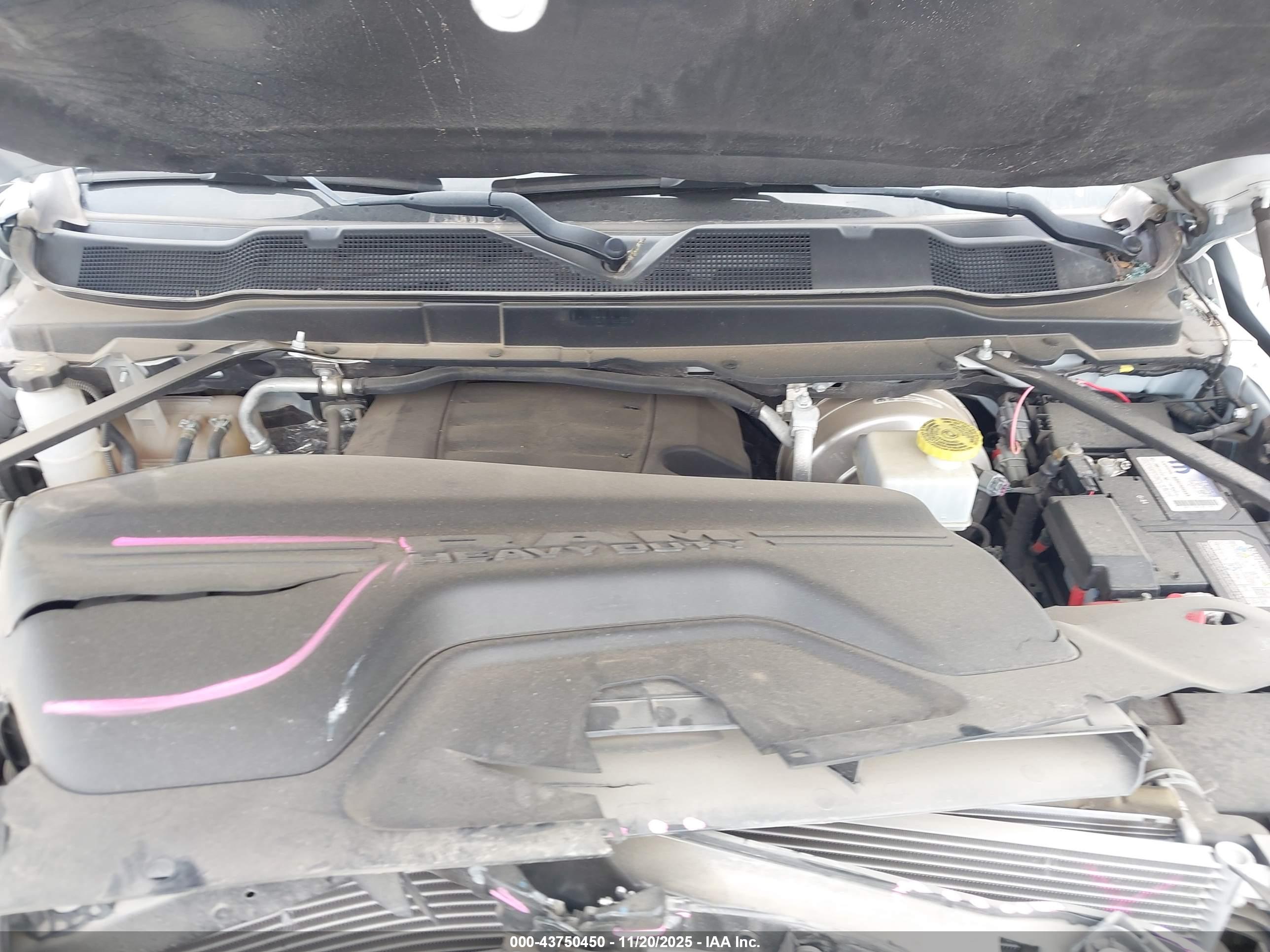 RAM 2500 image 10