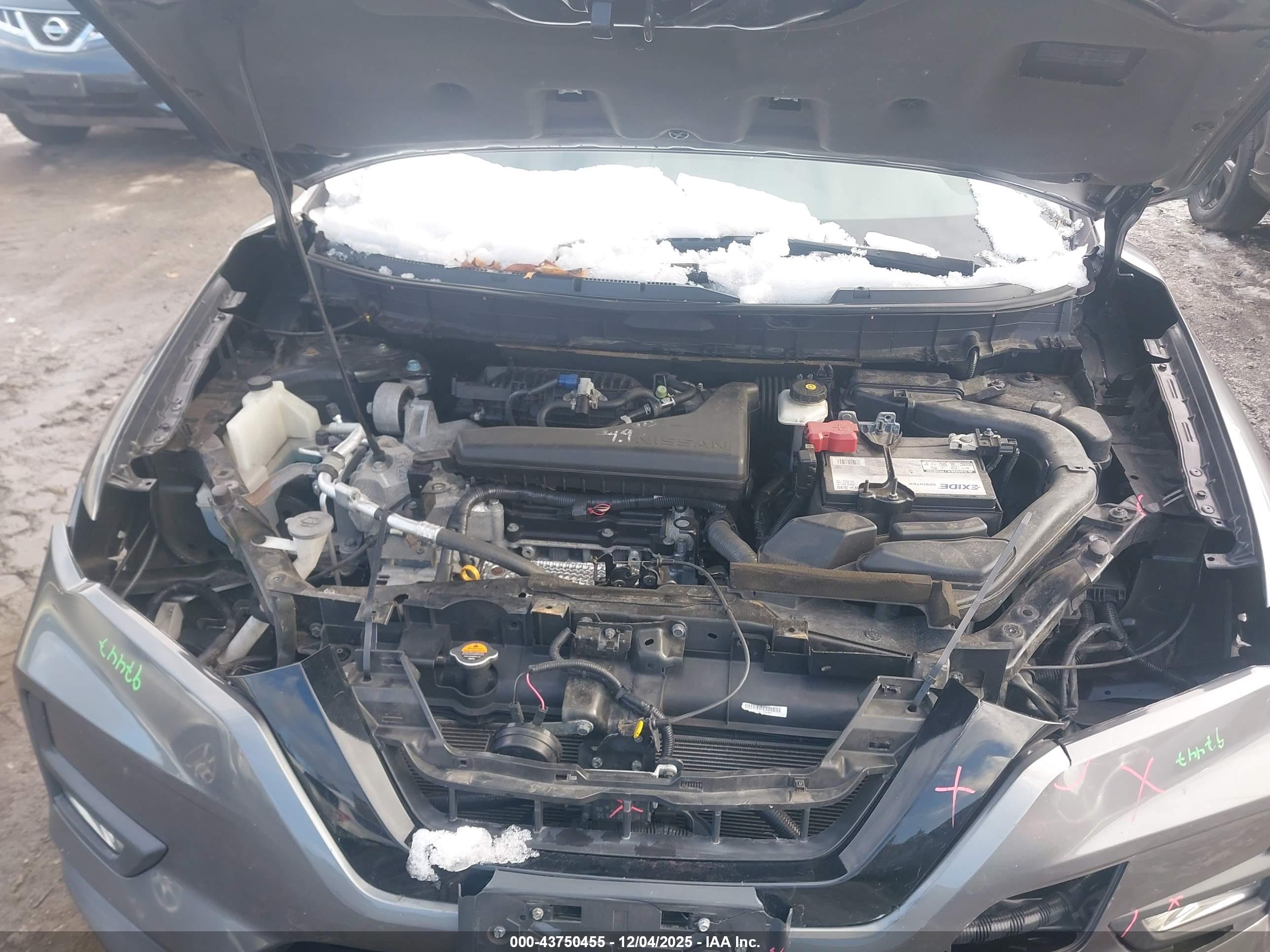 NISSAN ROGUE image 10
