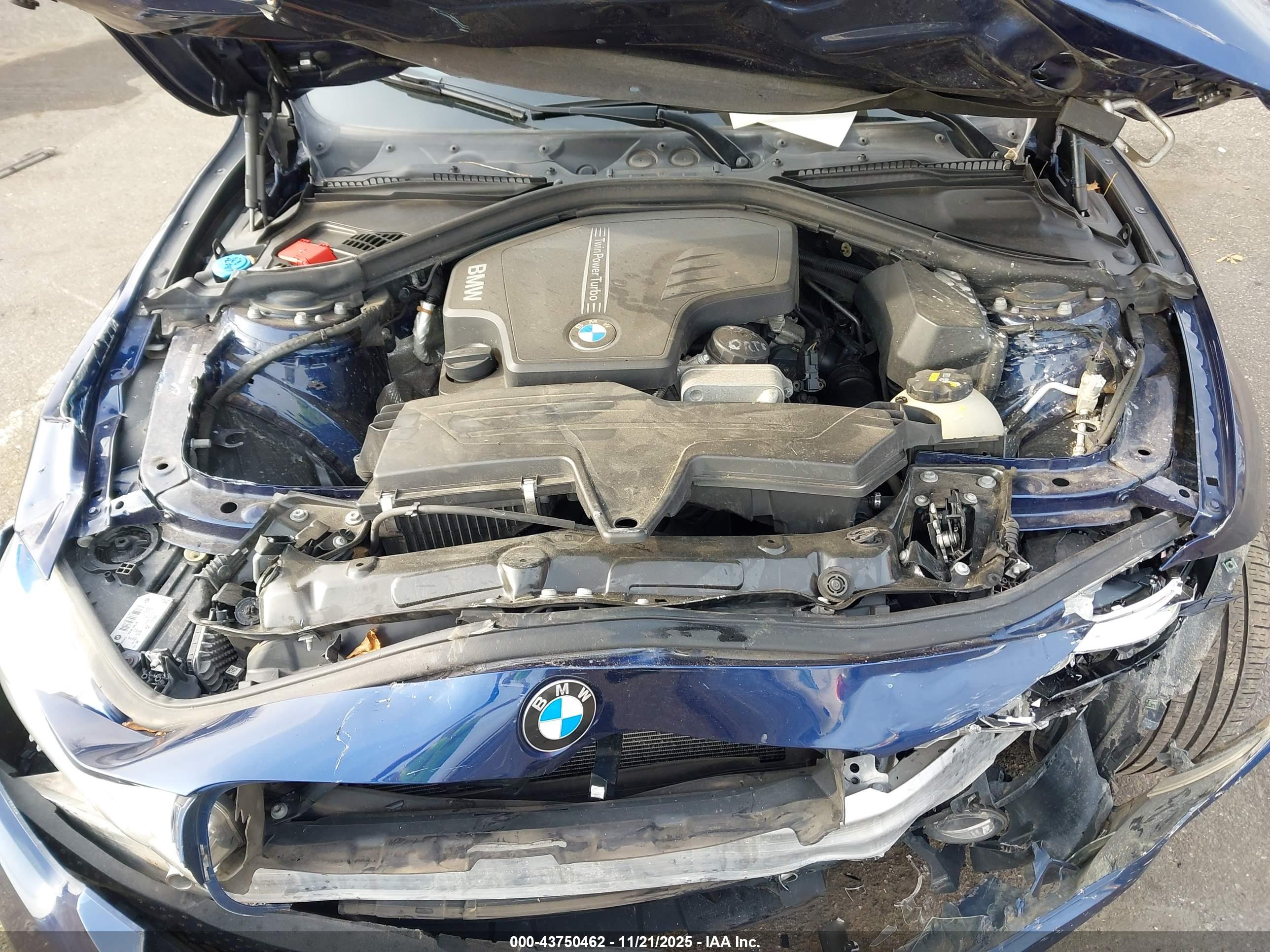 BMW 320I image 10