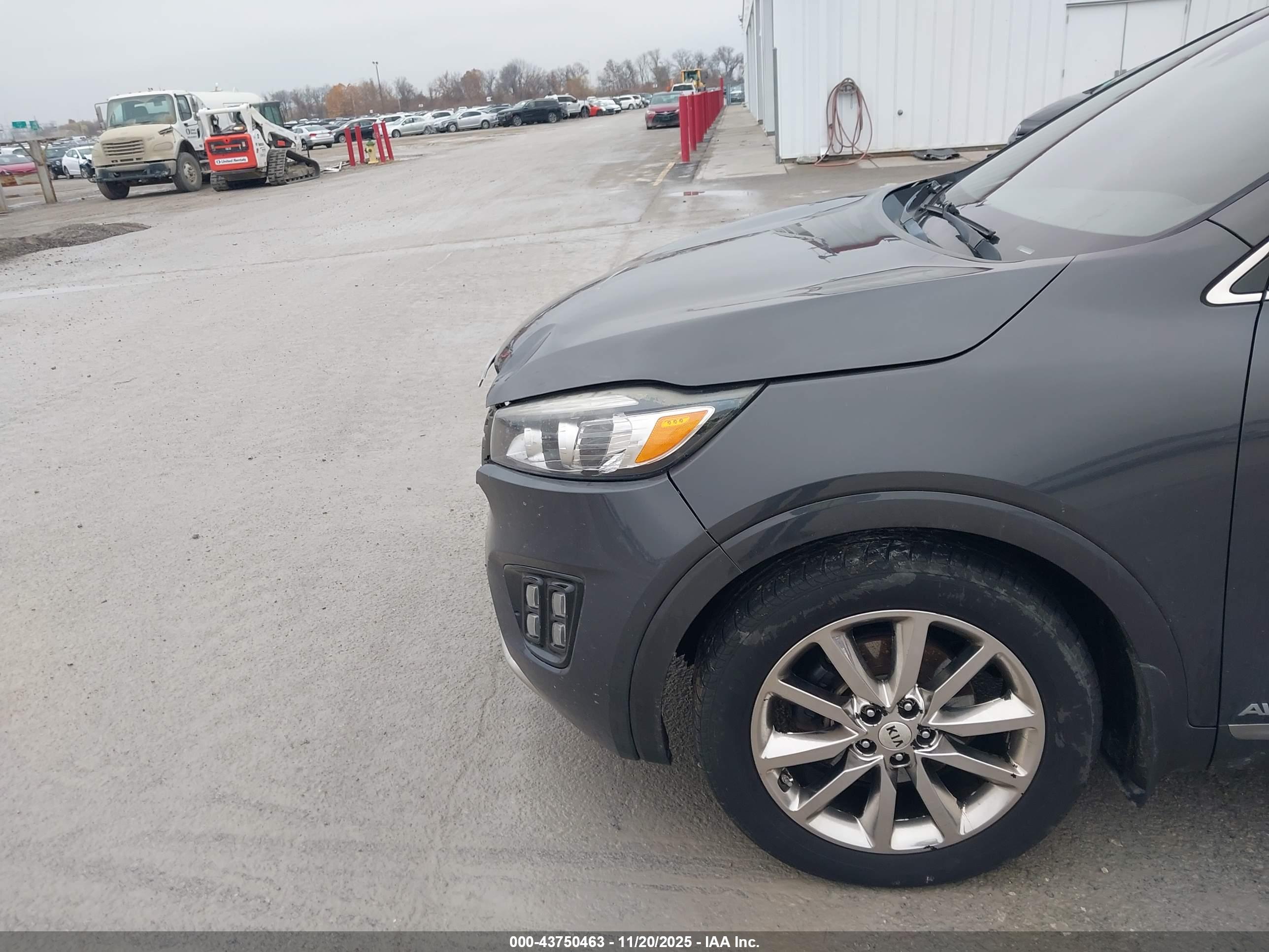 KIA SORENTO image 6