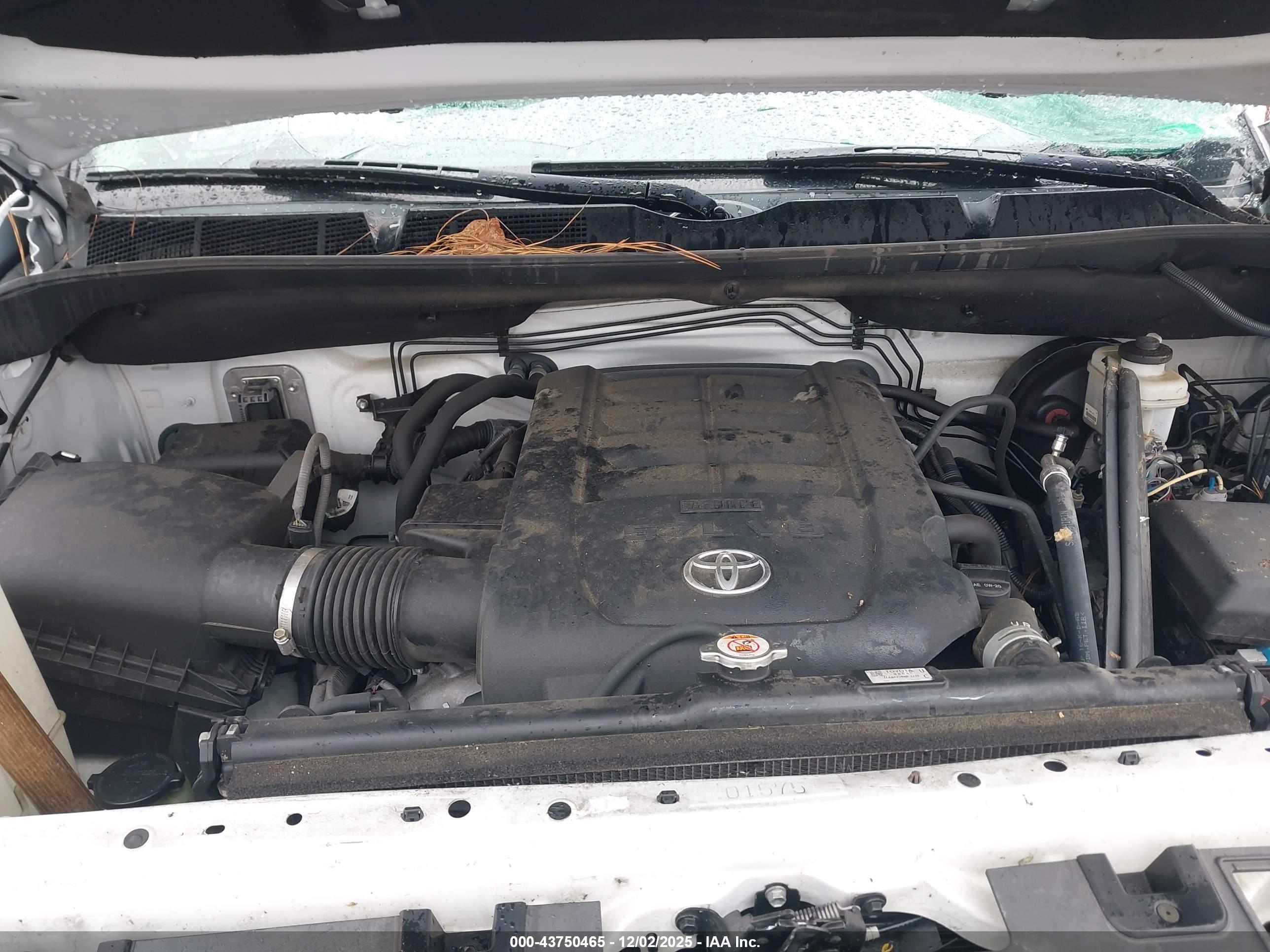 TOYOTA TUNDRA image 10
